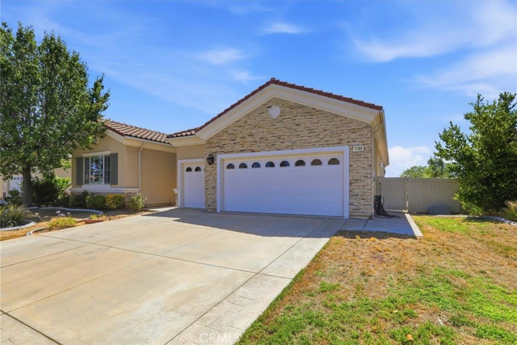 1745 Desert Almond