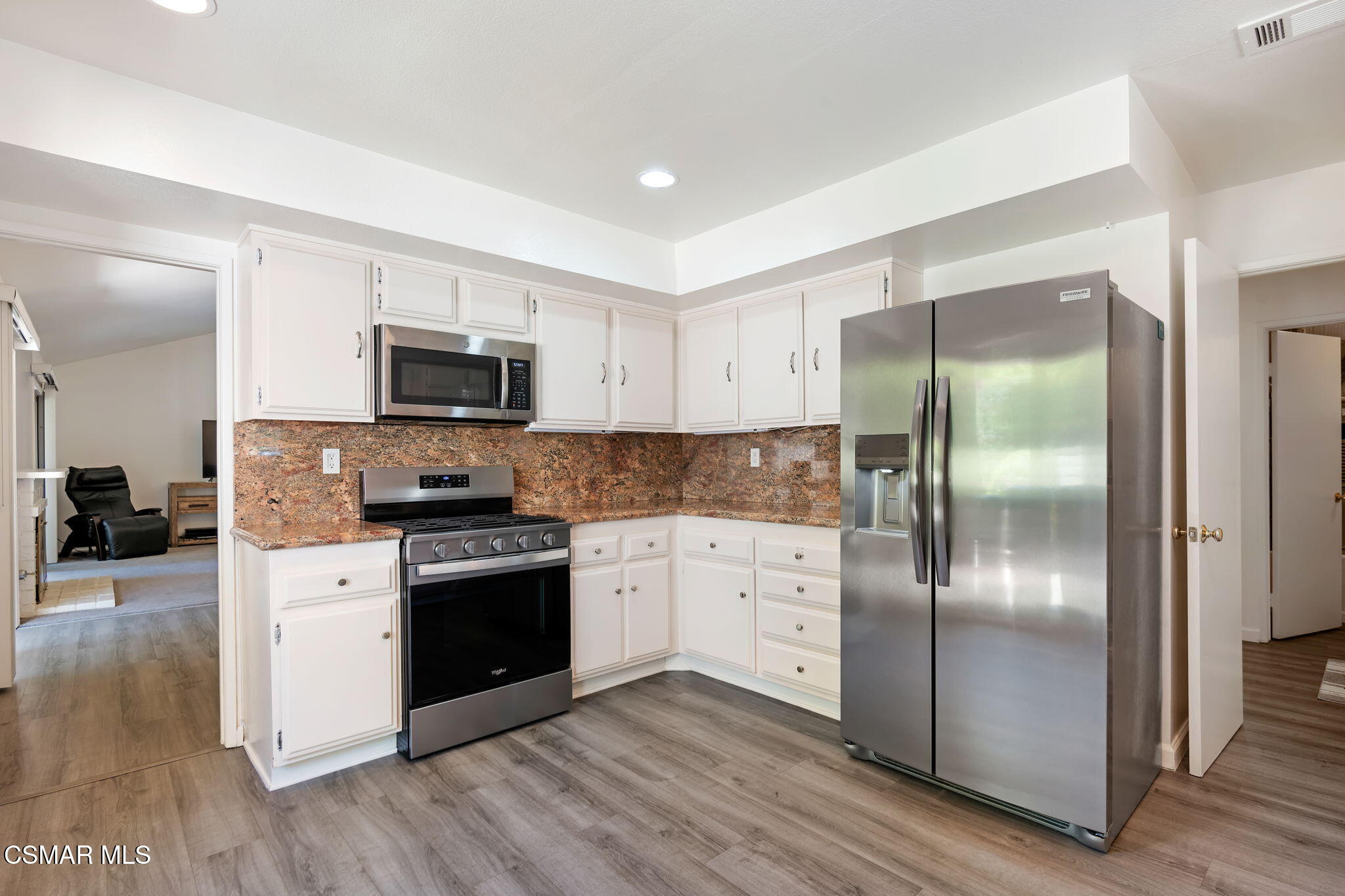 3160 Boxwood Circle