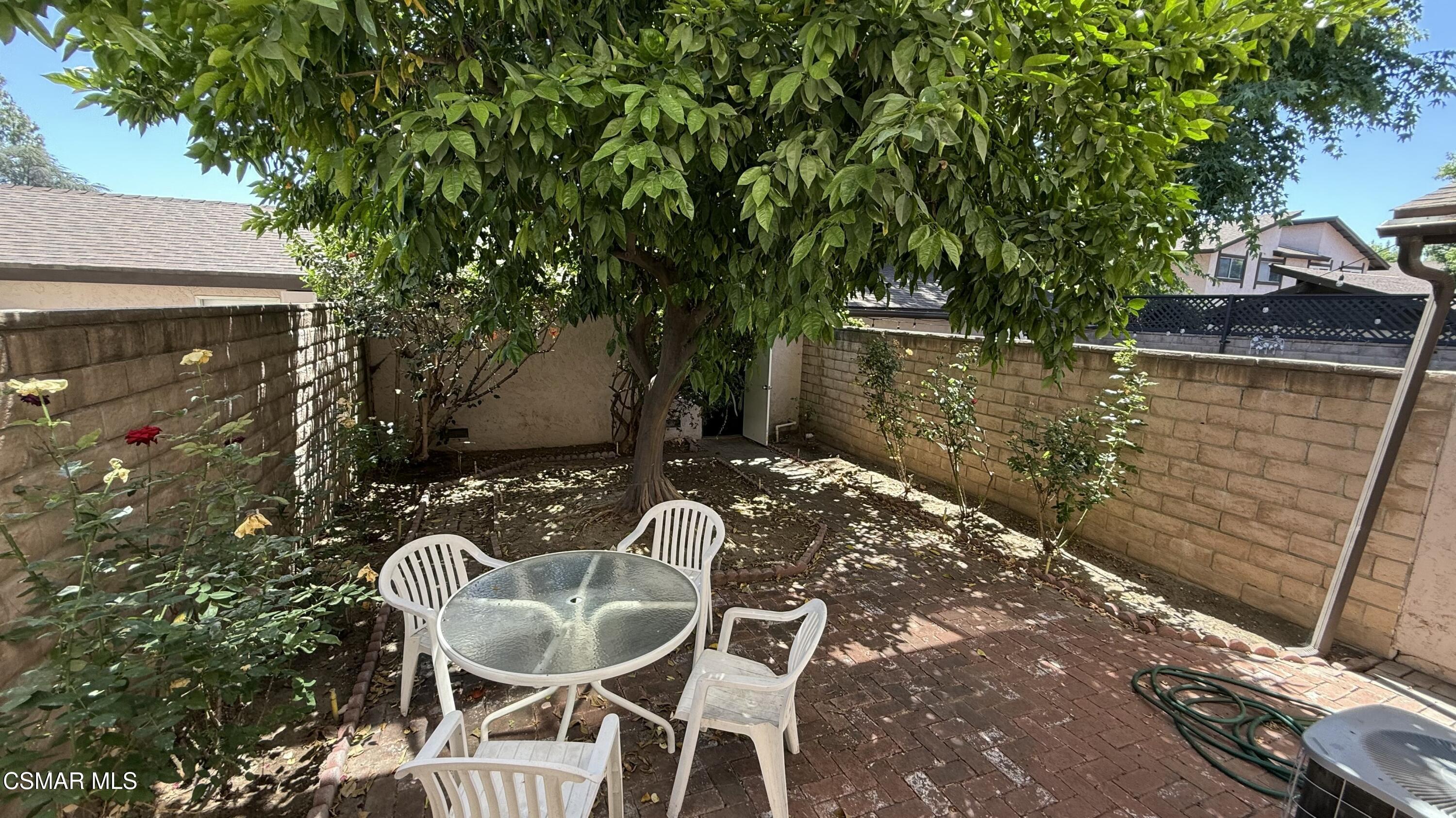 7550 Corbin Avenue, 6