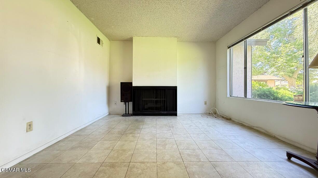 7550 Corbin Avenue, 6