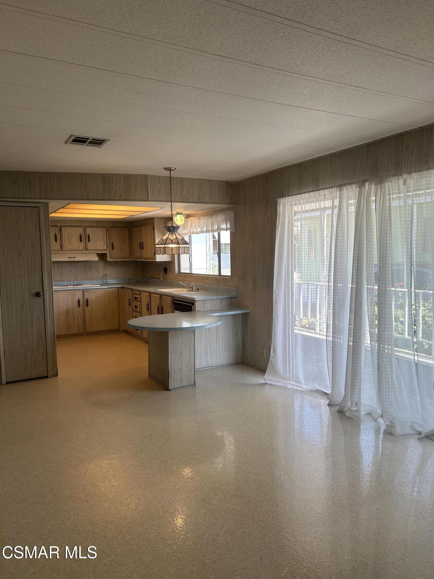 99 Jeannine Court, 99