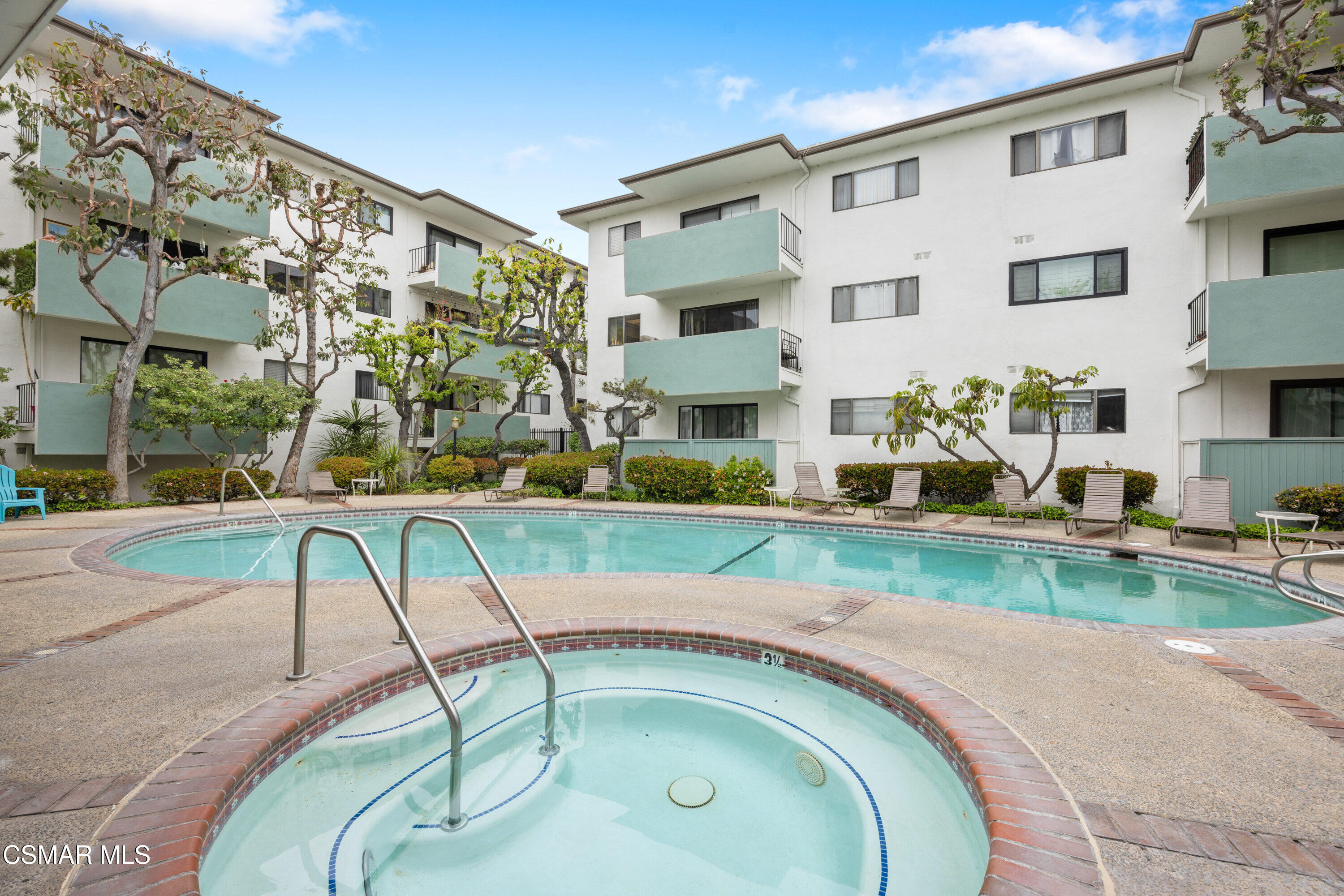 5000 S Centinela Avenue, 109