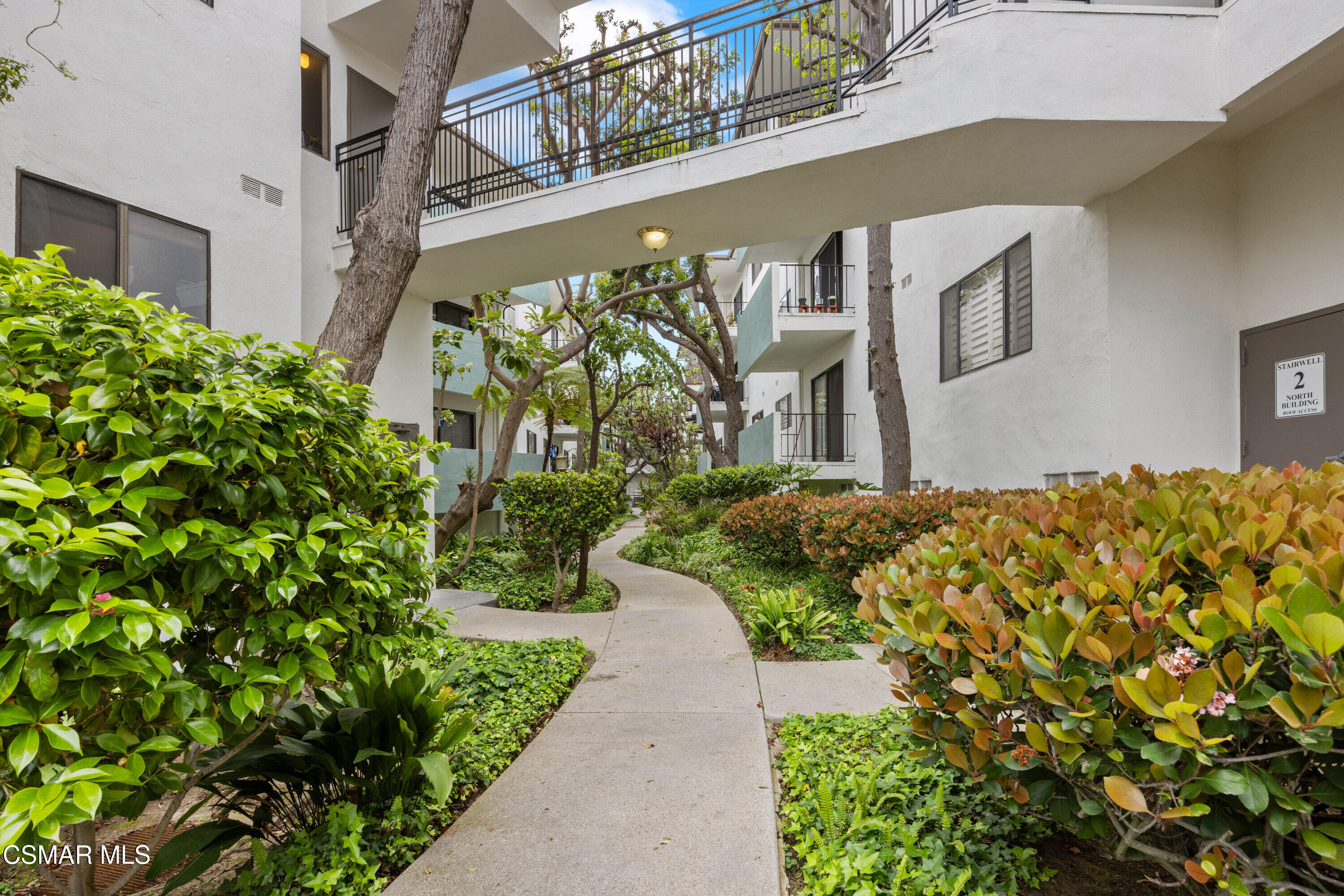5000 S Centinela Avenue, 109