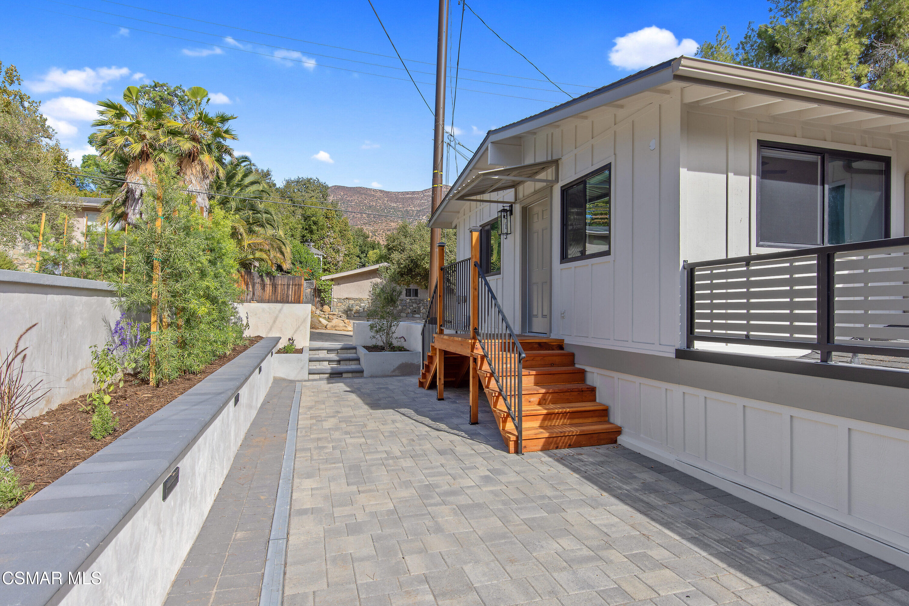 313 Raymond Street