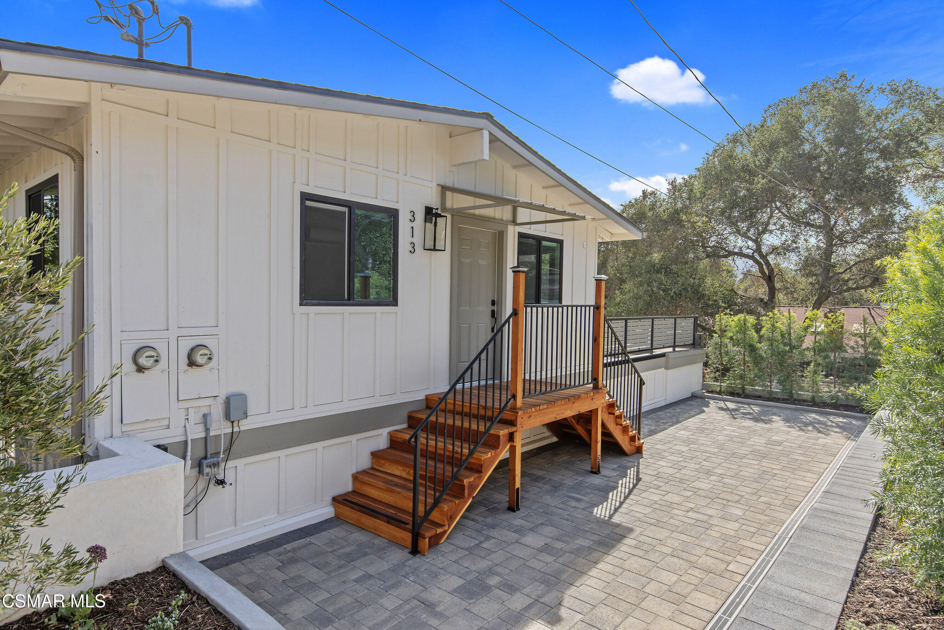 313 Raymond Street