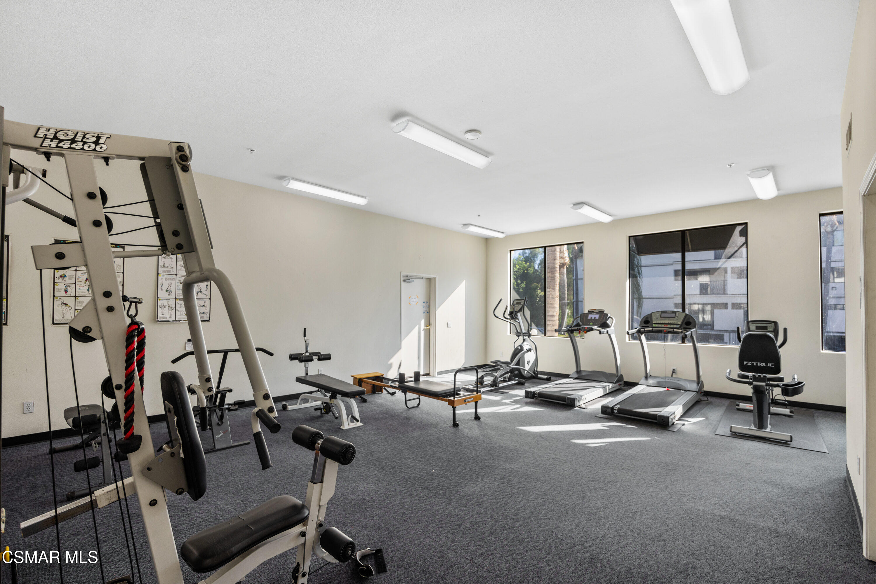 17735 Kinzie Street, 315