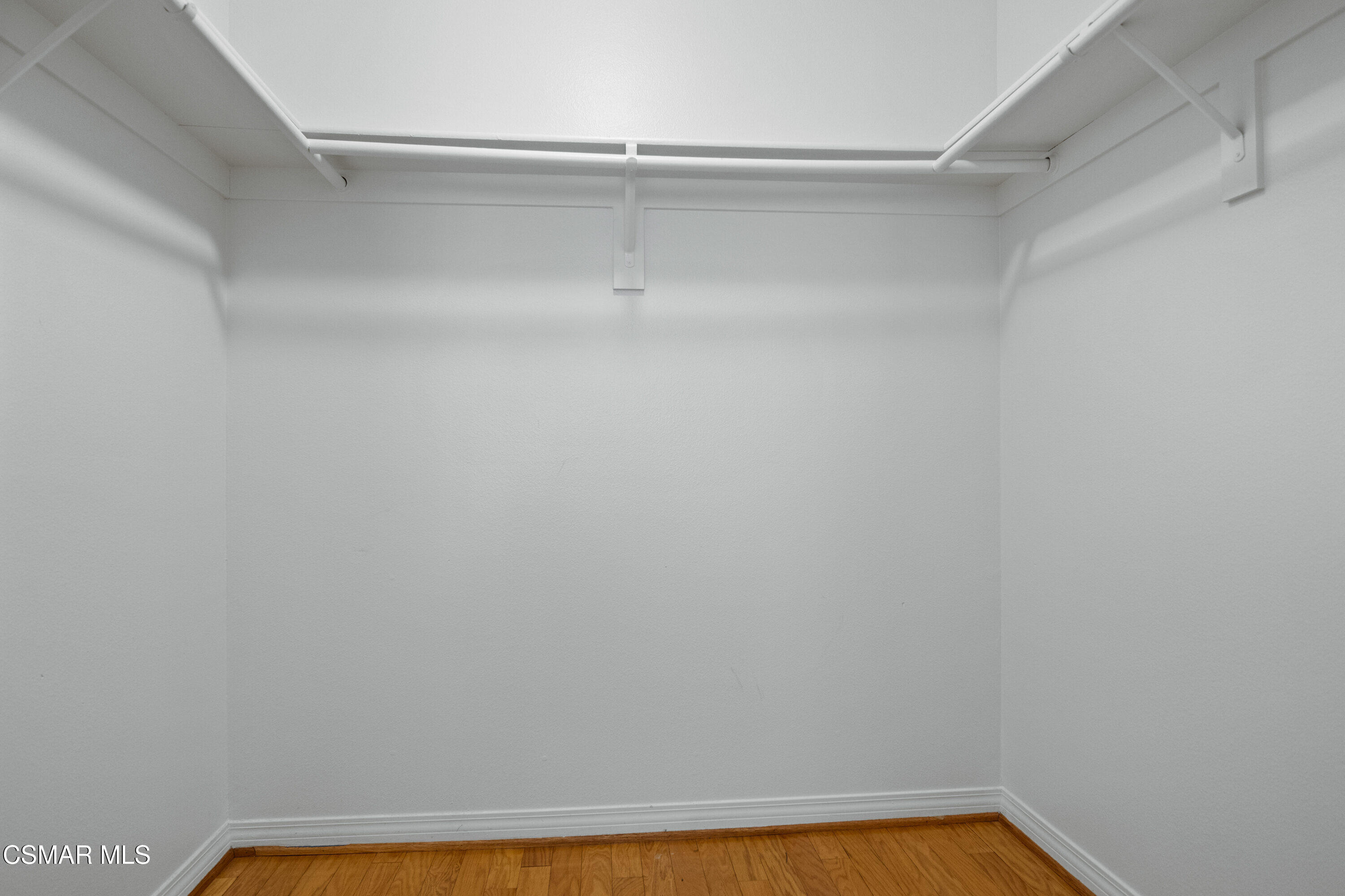 17735 Kinzie Street, 315