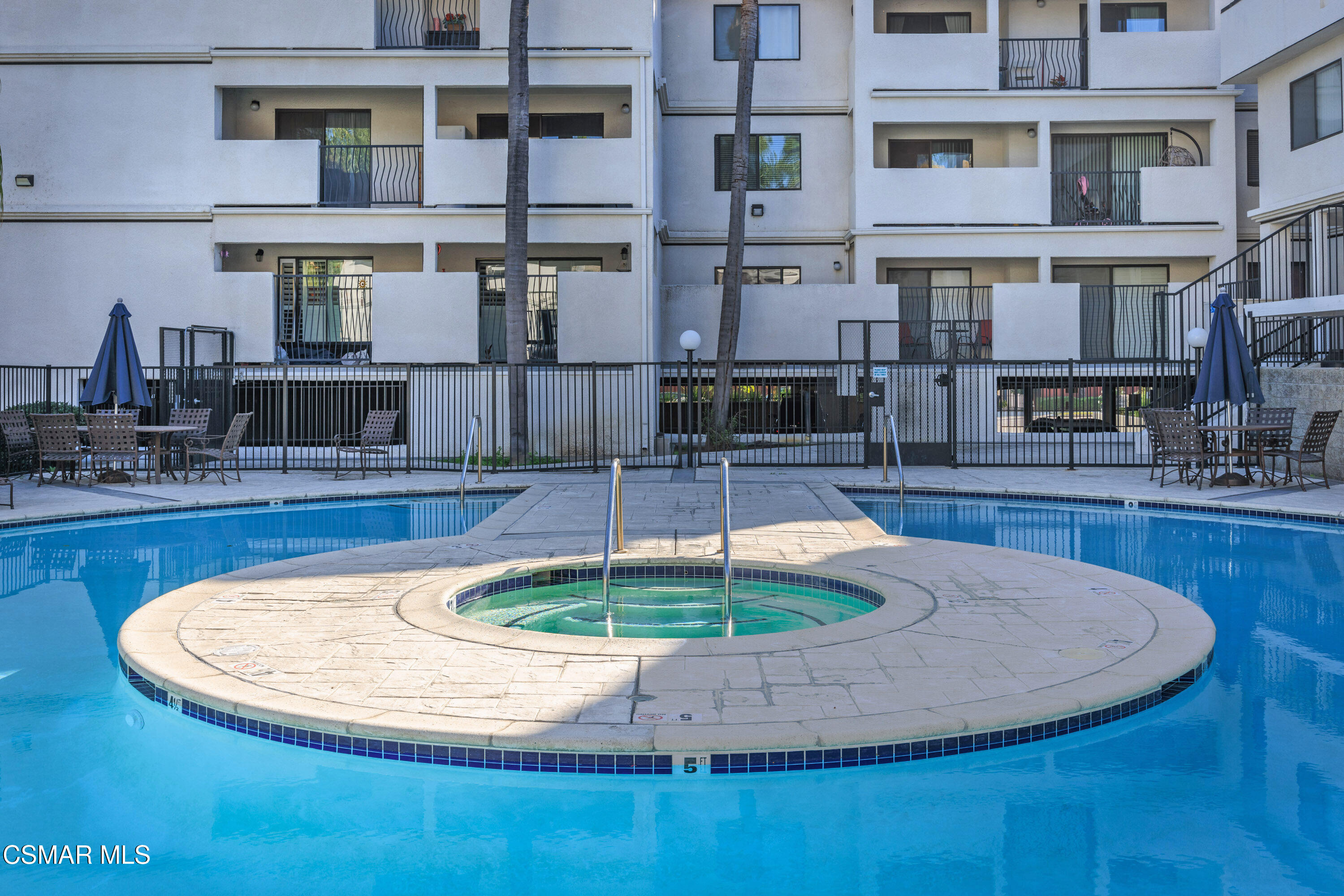 17735 Kinzie Street, 315