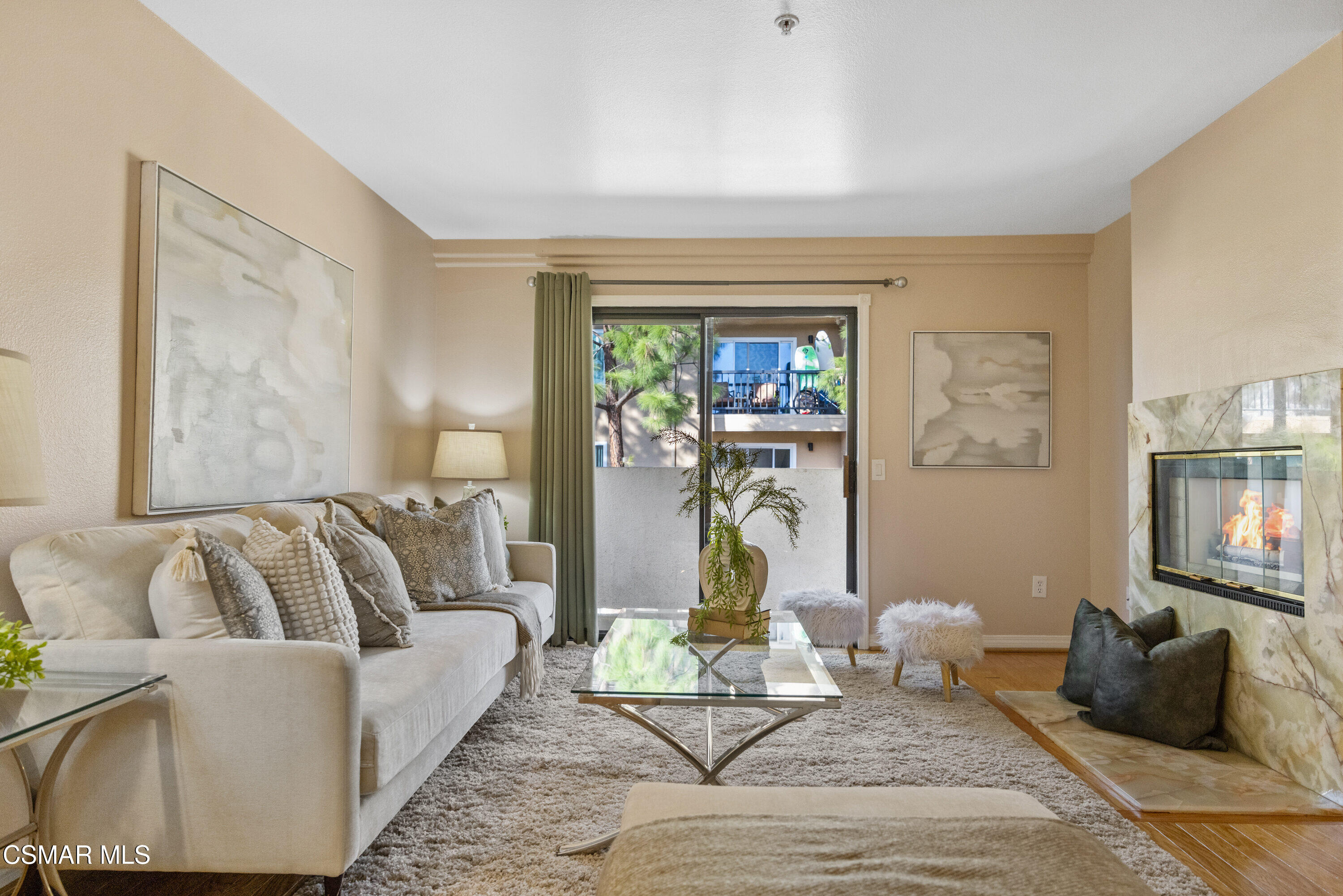 17735 Kinzie Street, 315