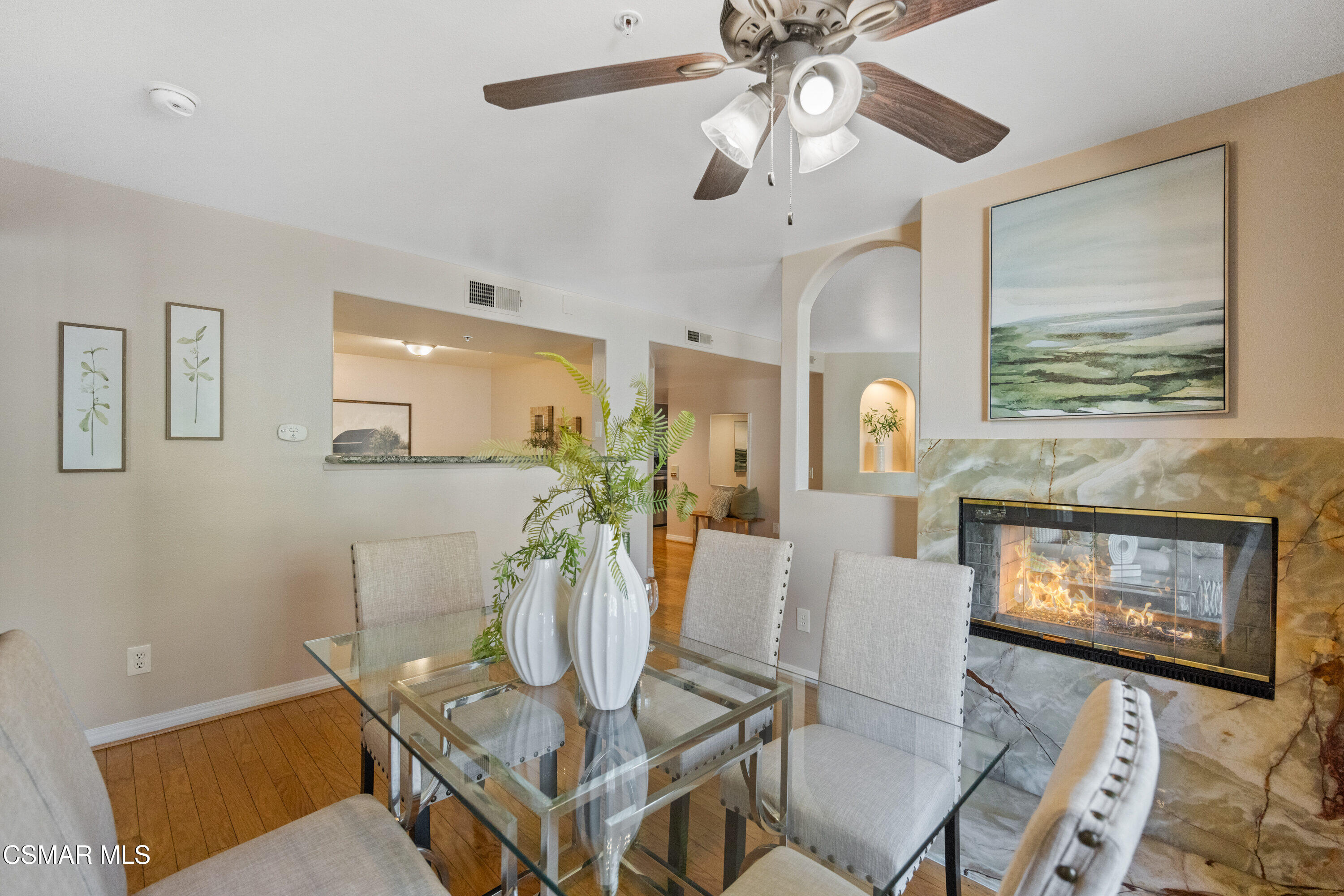 17735 Kinzie Street, 315