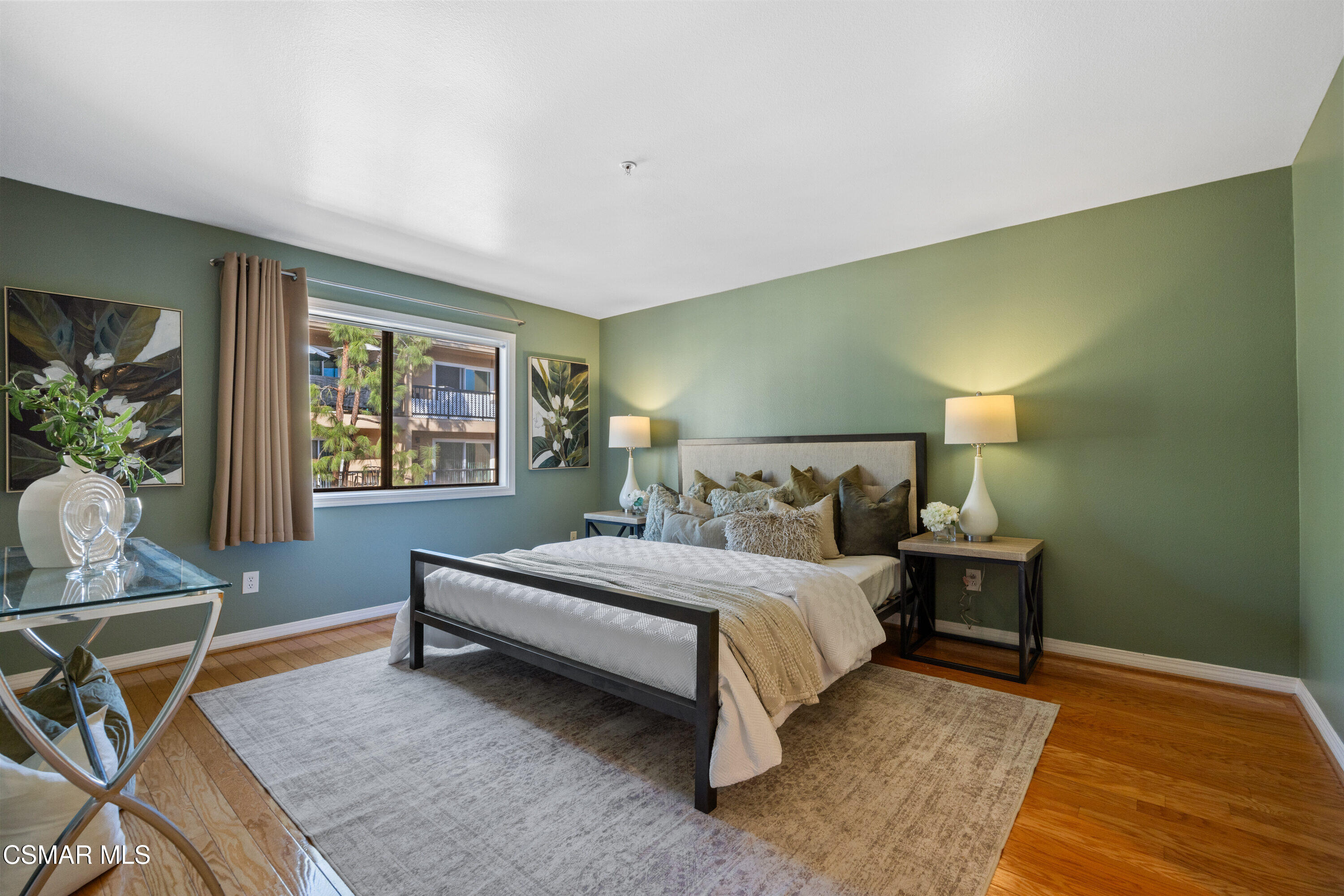 17735 Kinzie Street, 315