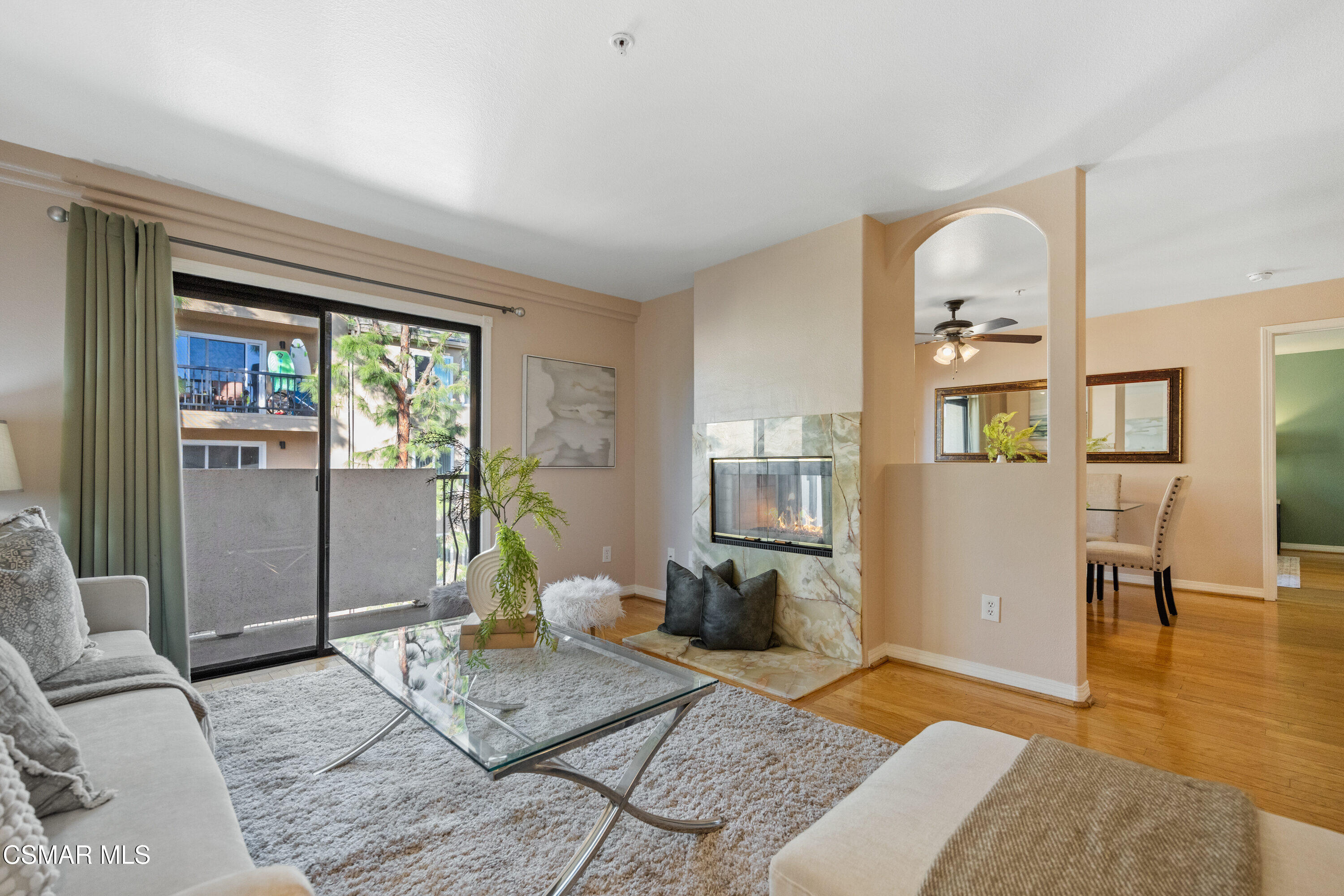 17735 Kinzie Street, 315