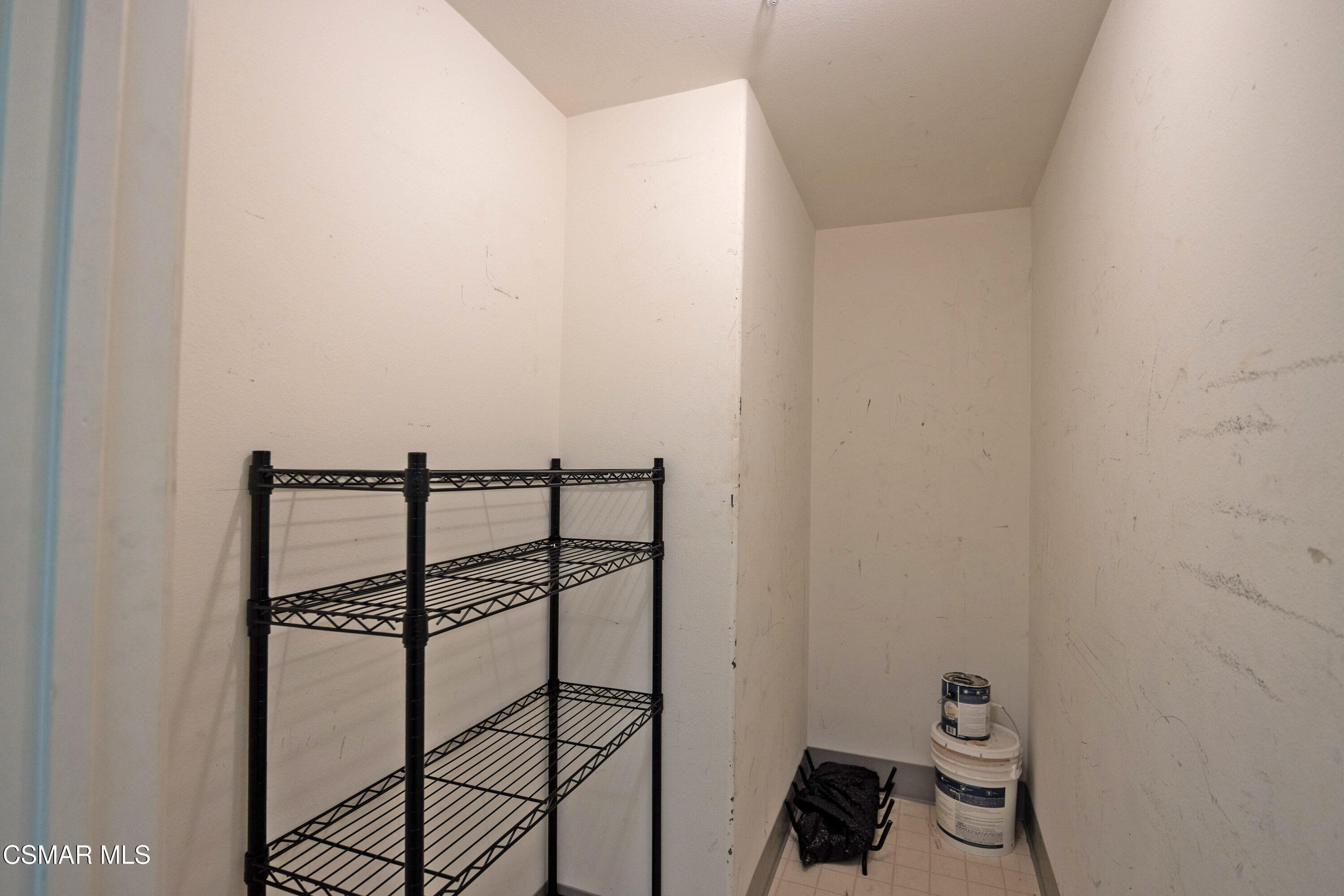 17735 Kinzie Street, 315