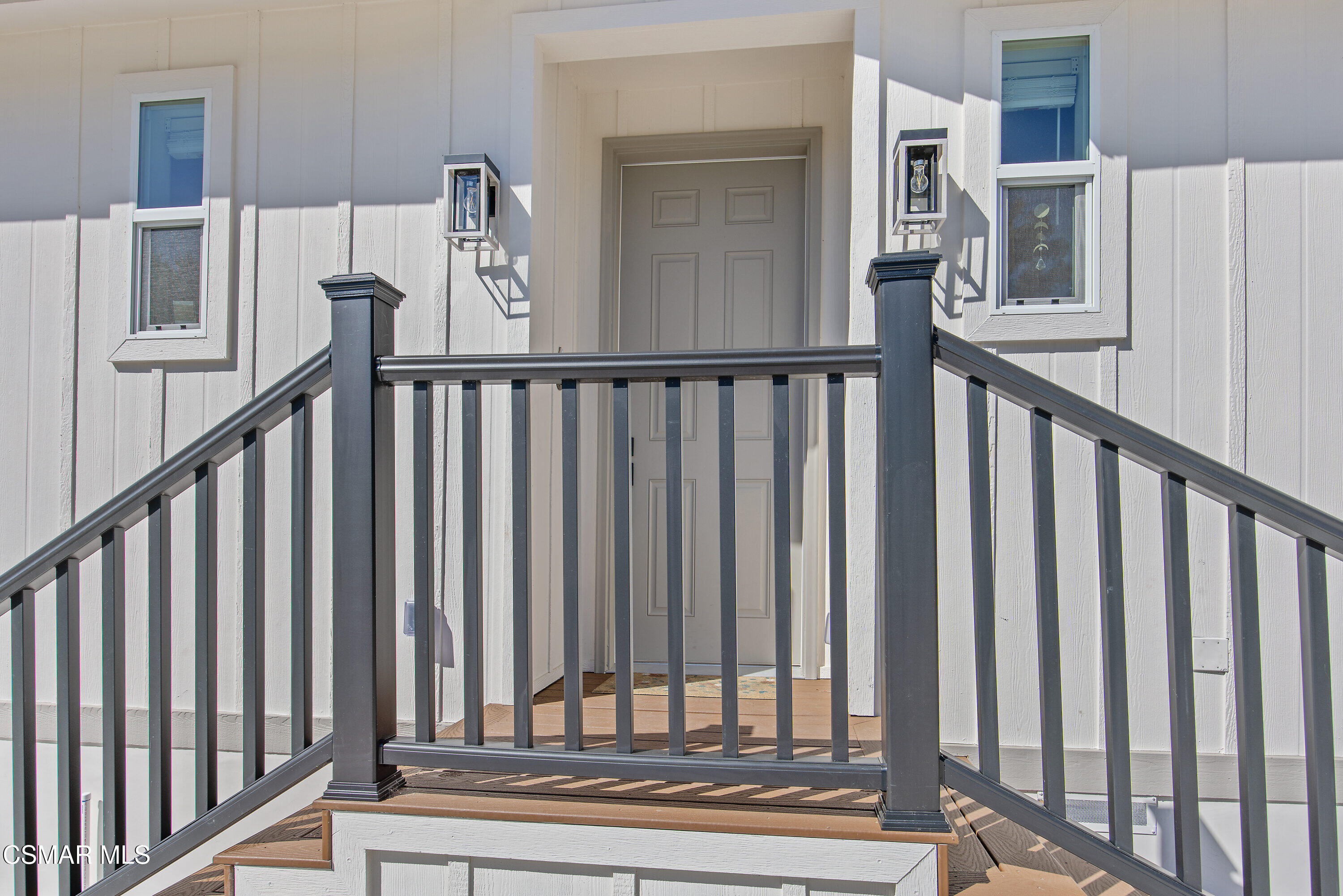 313 Raymond Street, B