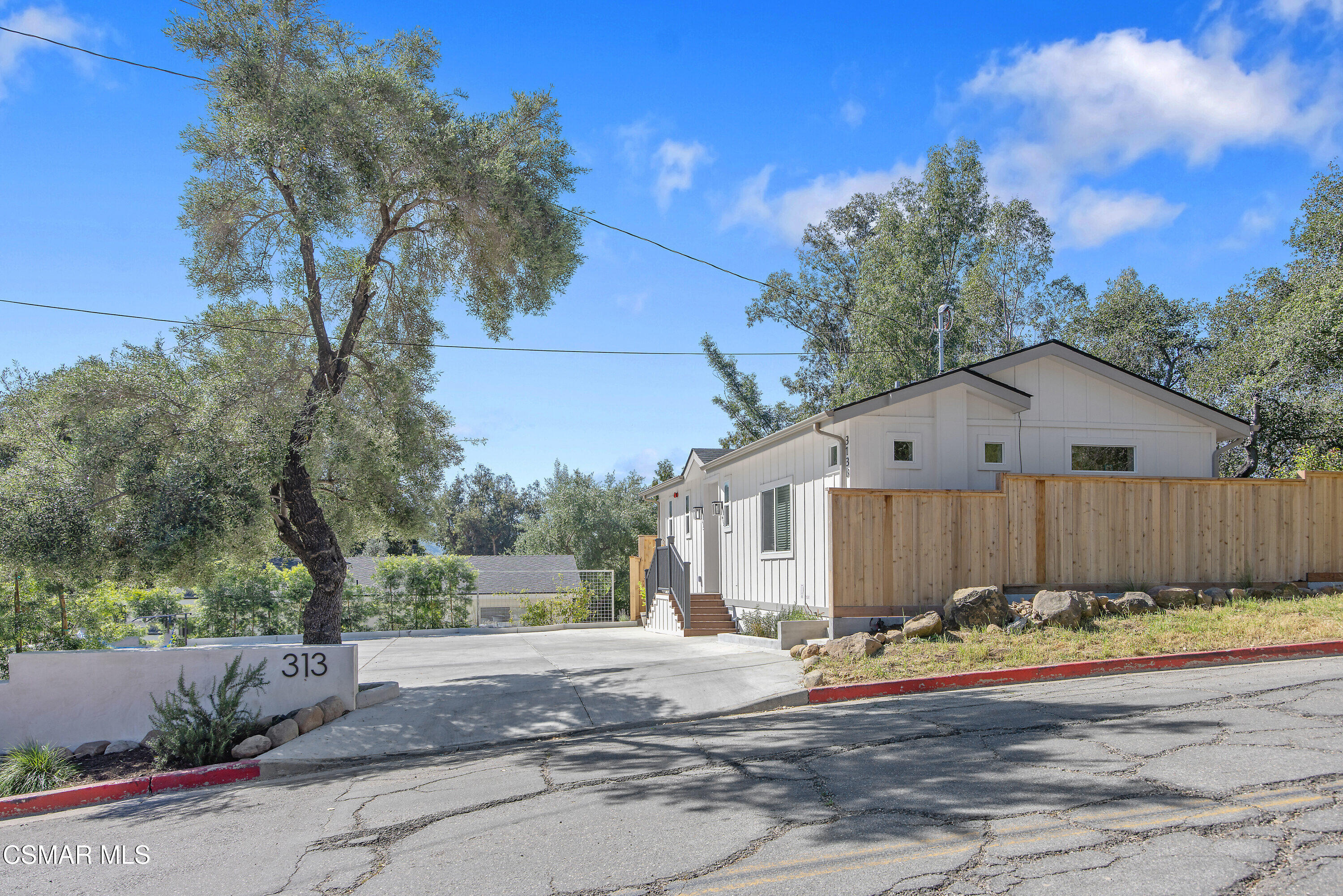 313 Raymond Street, B