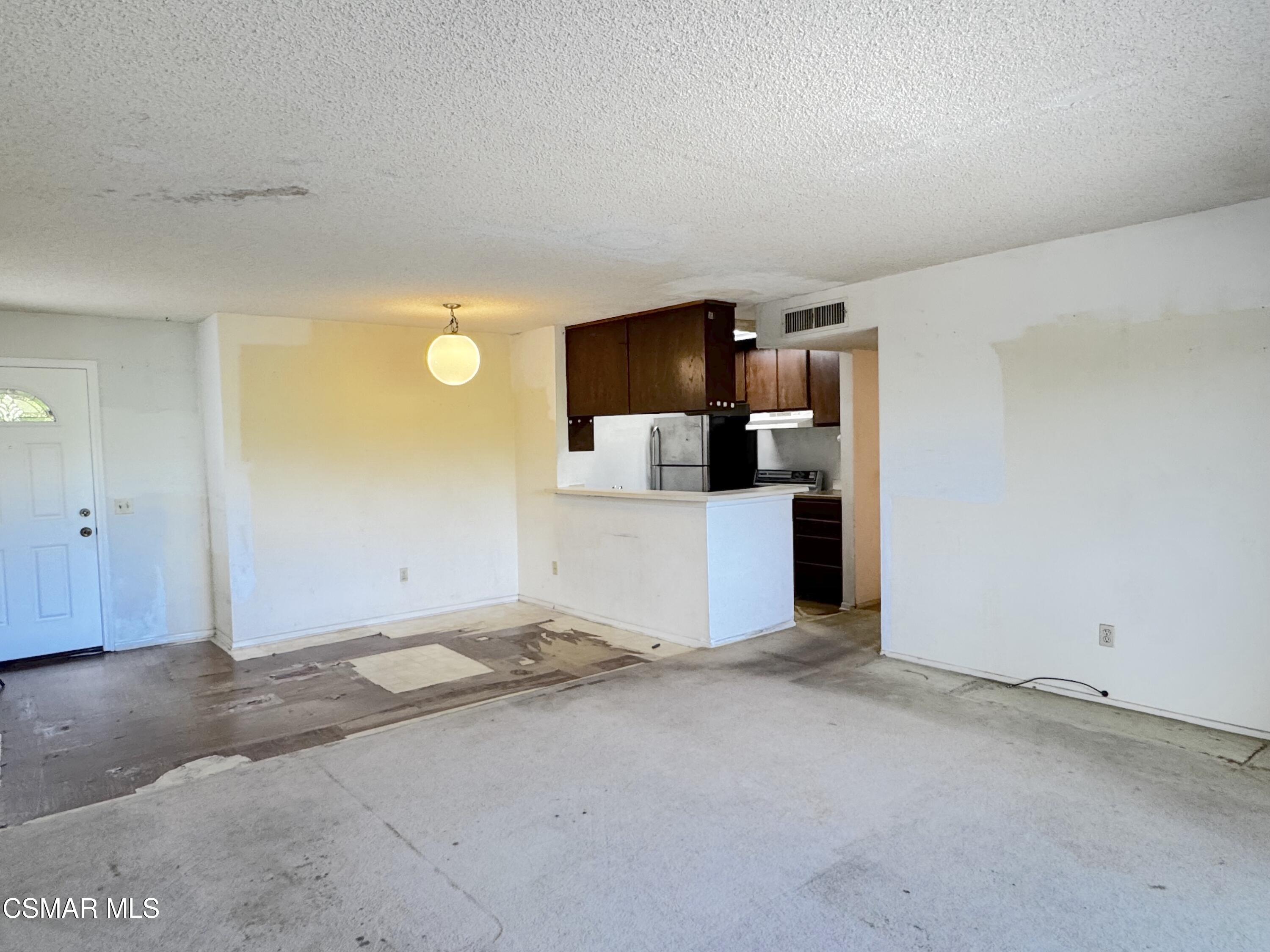 10331 Lindley Avenue, 132