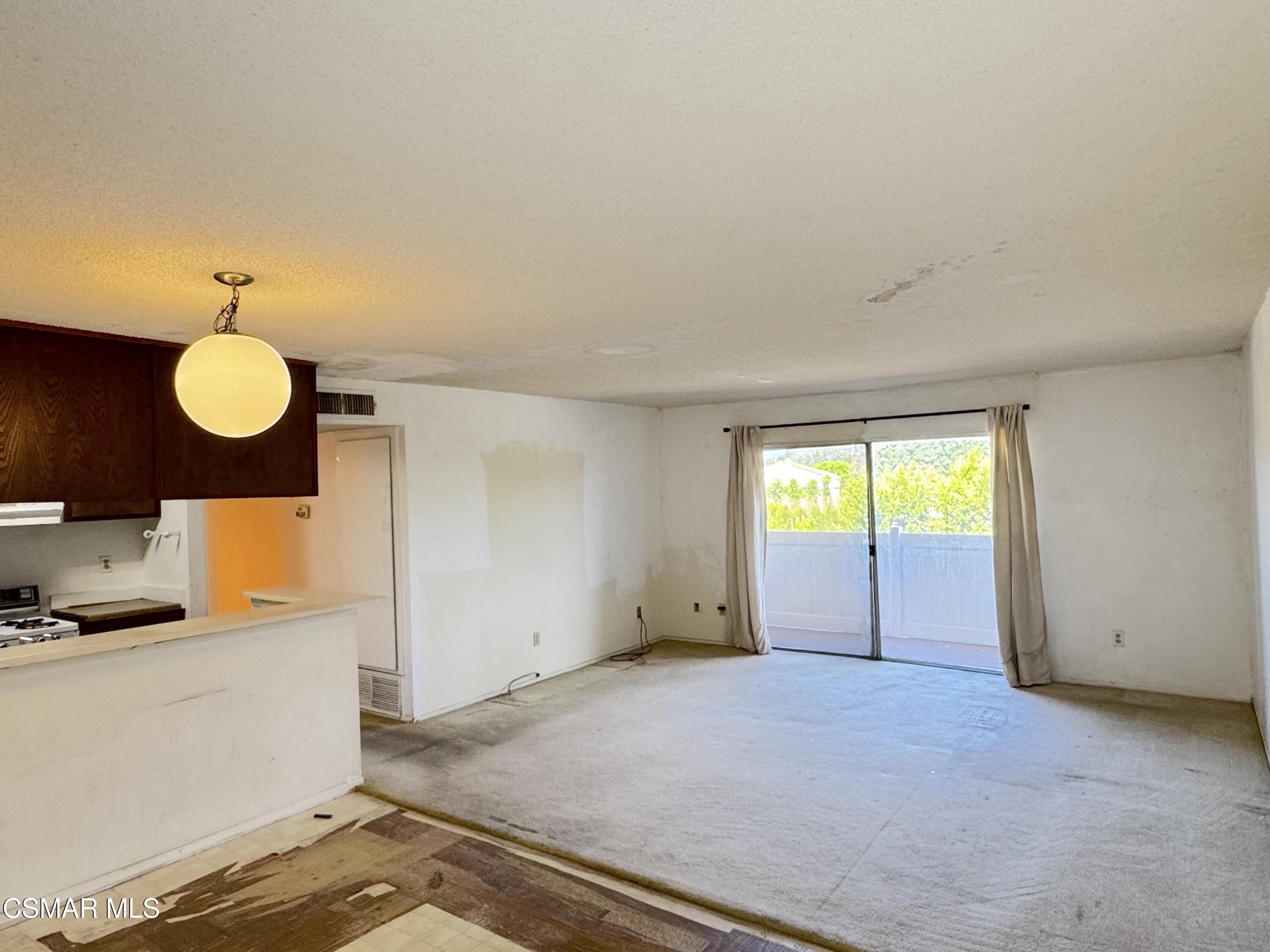 10331 Lindley Avenue, 132