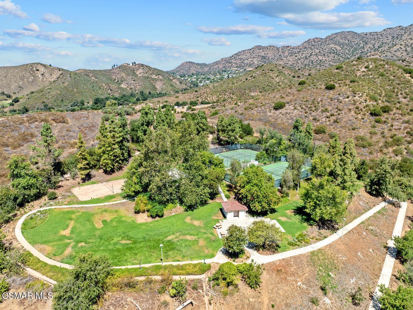 5837 Oak Bend Lane, 310