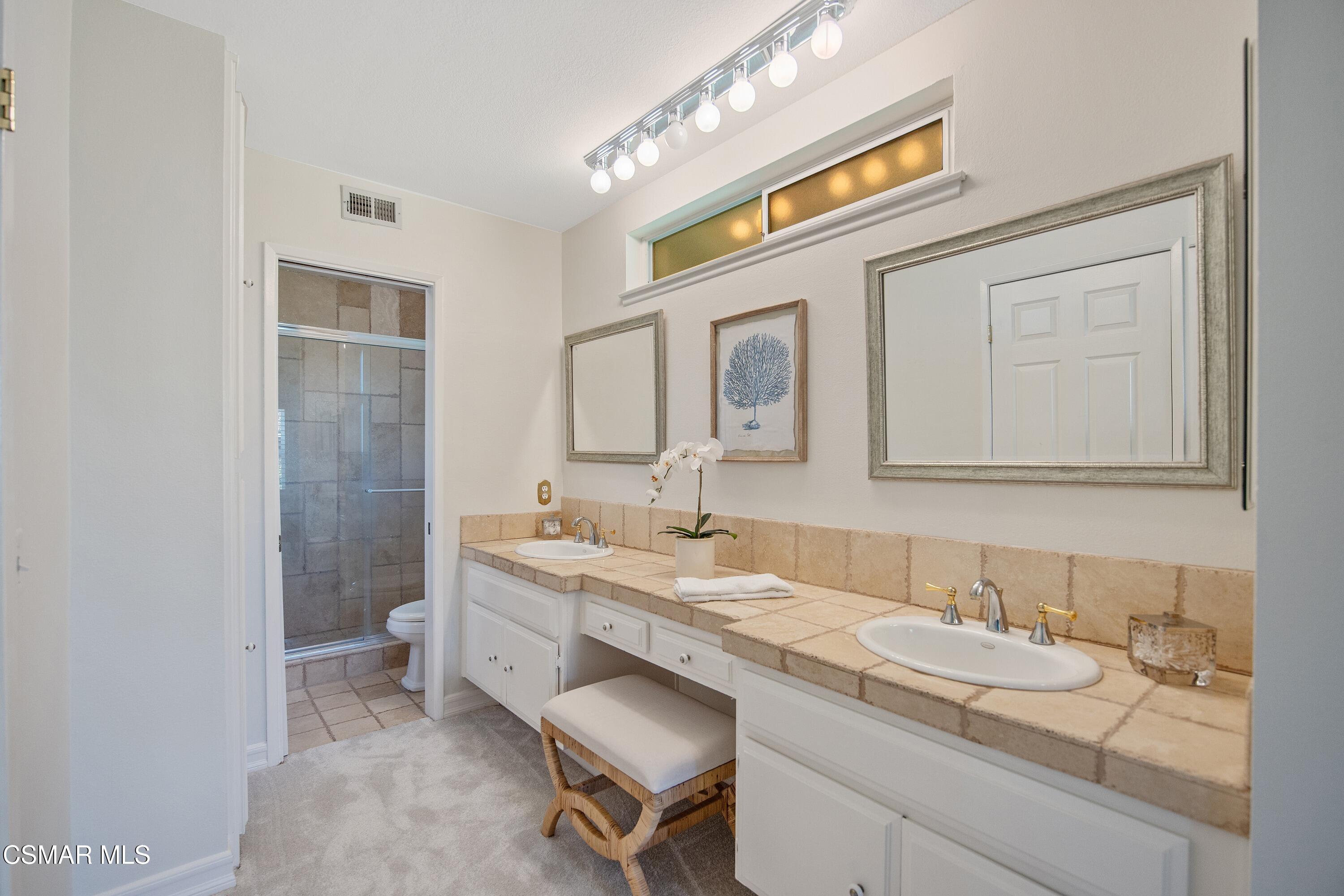 1043 Chatham Court