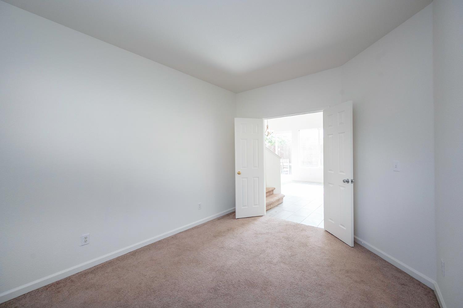 2605 Chesapeake Bay Circle