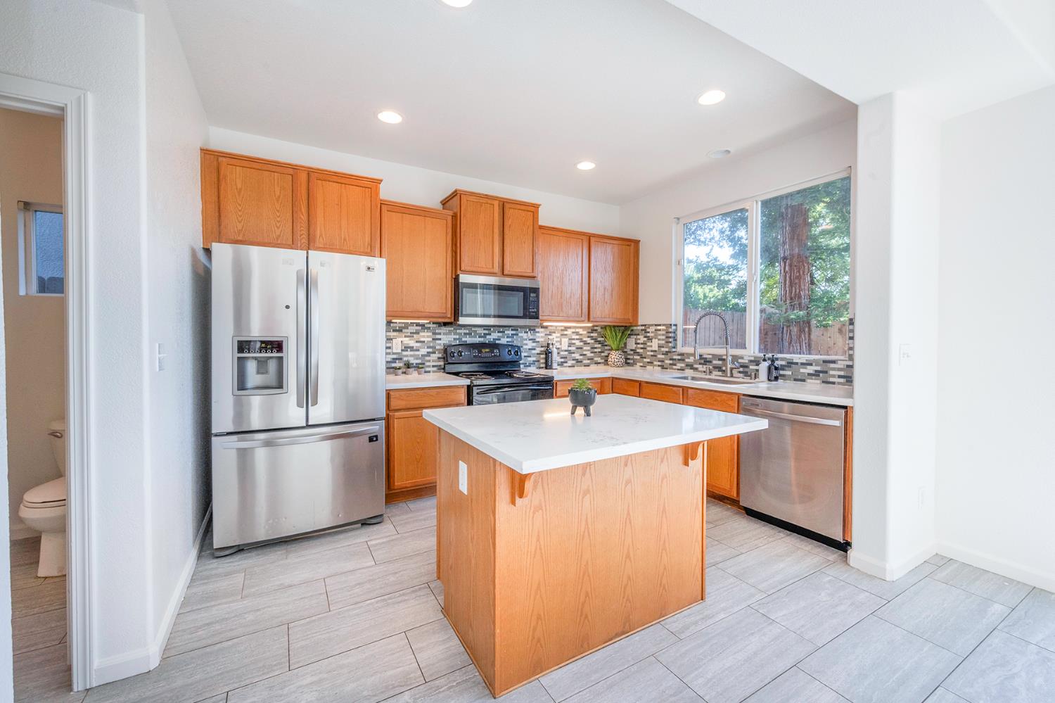 2605 Chesapeake Bay Circle