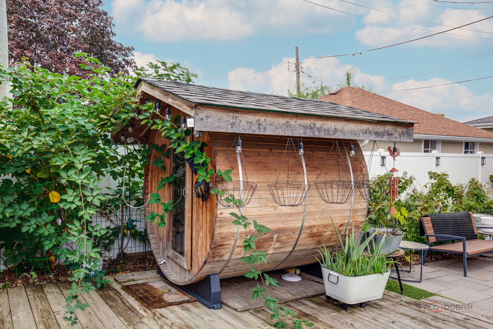 8252 FULLERTON Avenue