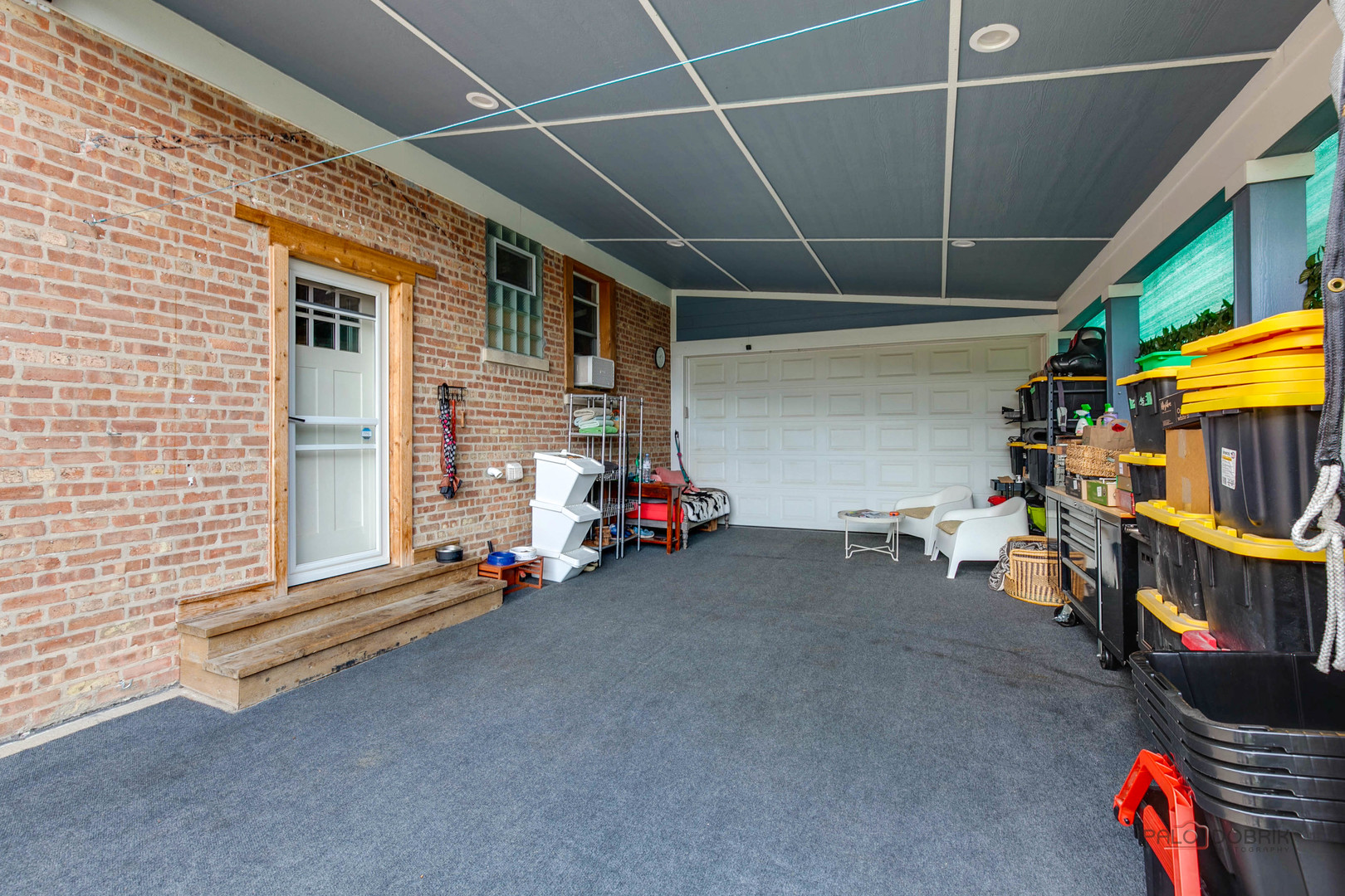 8252 FULLERTON Avenue