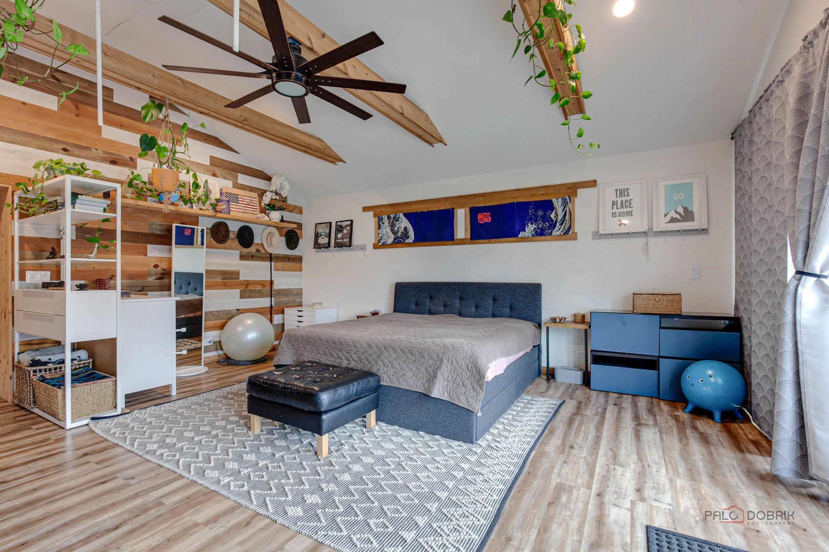 8252 FULLERTON Avenue