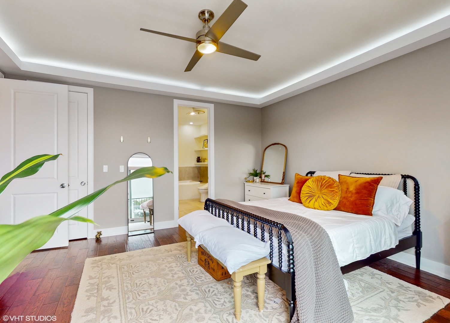 2312 W Belmont Avenue Unit: 3W