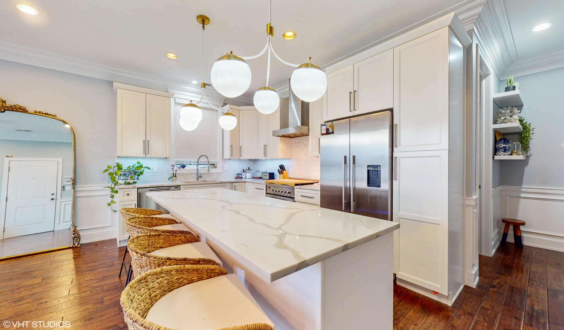 2312 W Belmont Avenue Unit: 3W