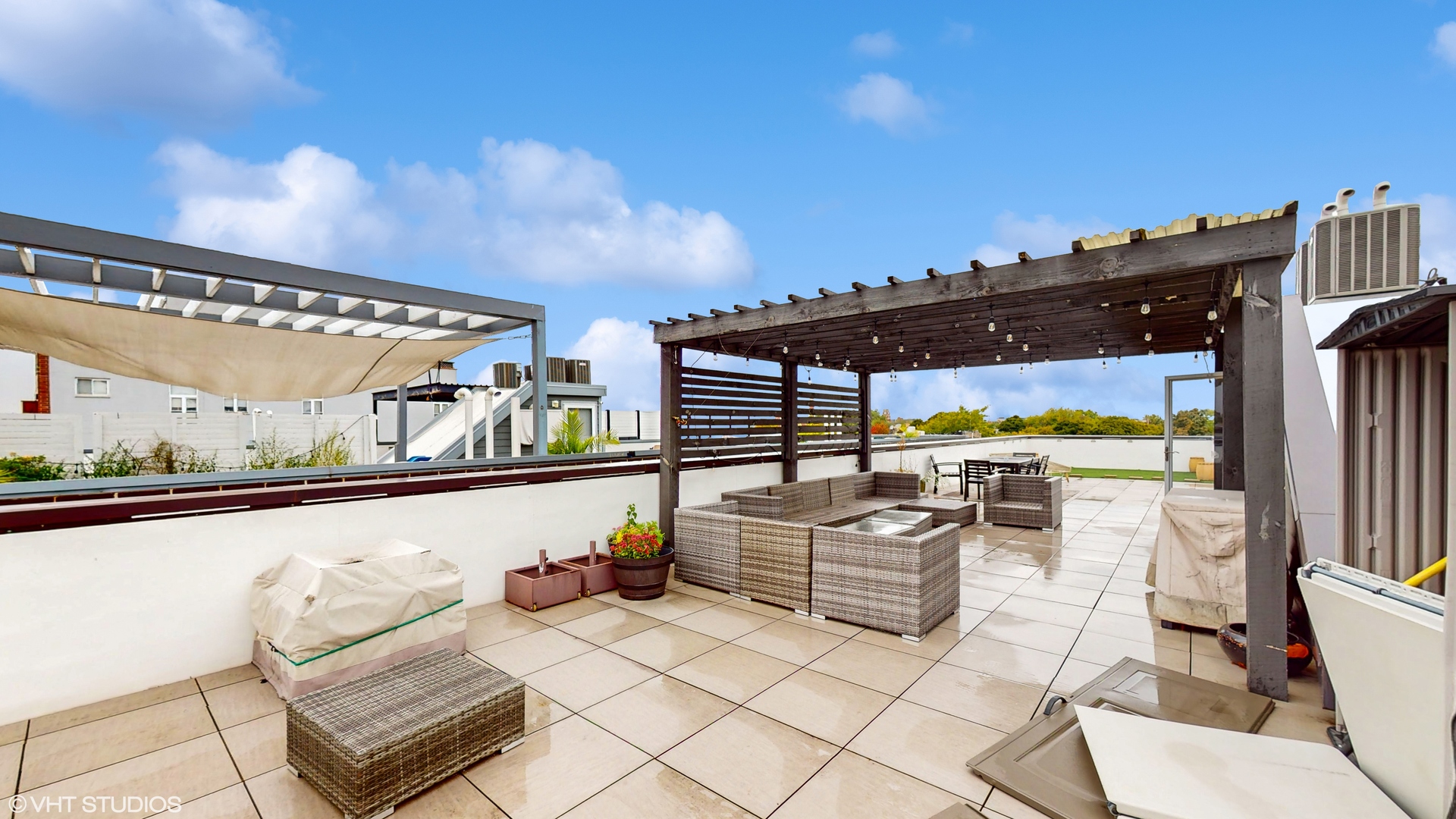 2312 W Belmont Avenue Unit: 3W