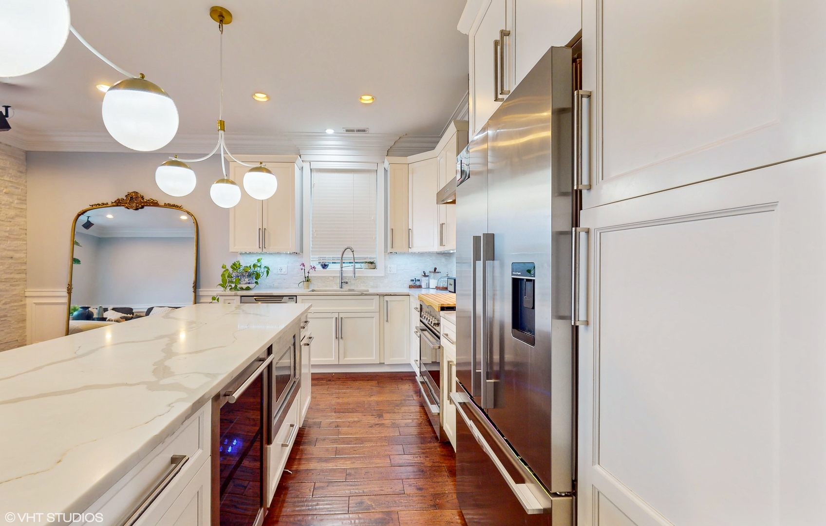 2312 W Belmont Avenue Unit: 3W