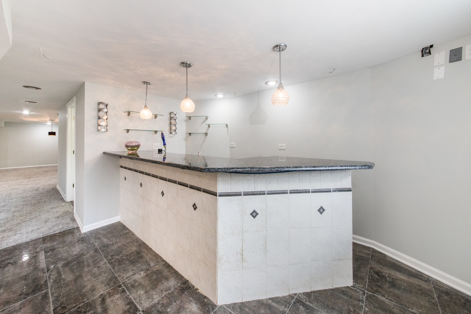 3351 N Rutherford Avenue