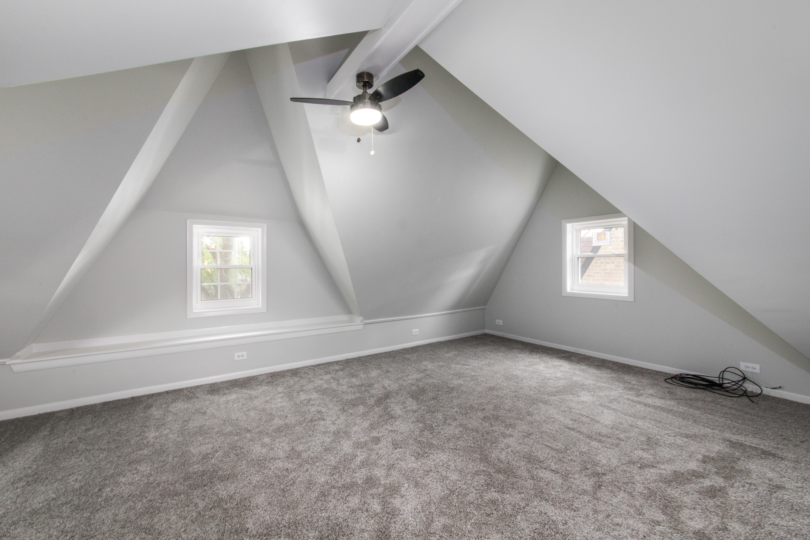 3351 N Rutherford Avenue