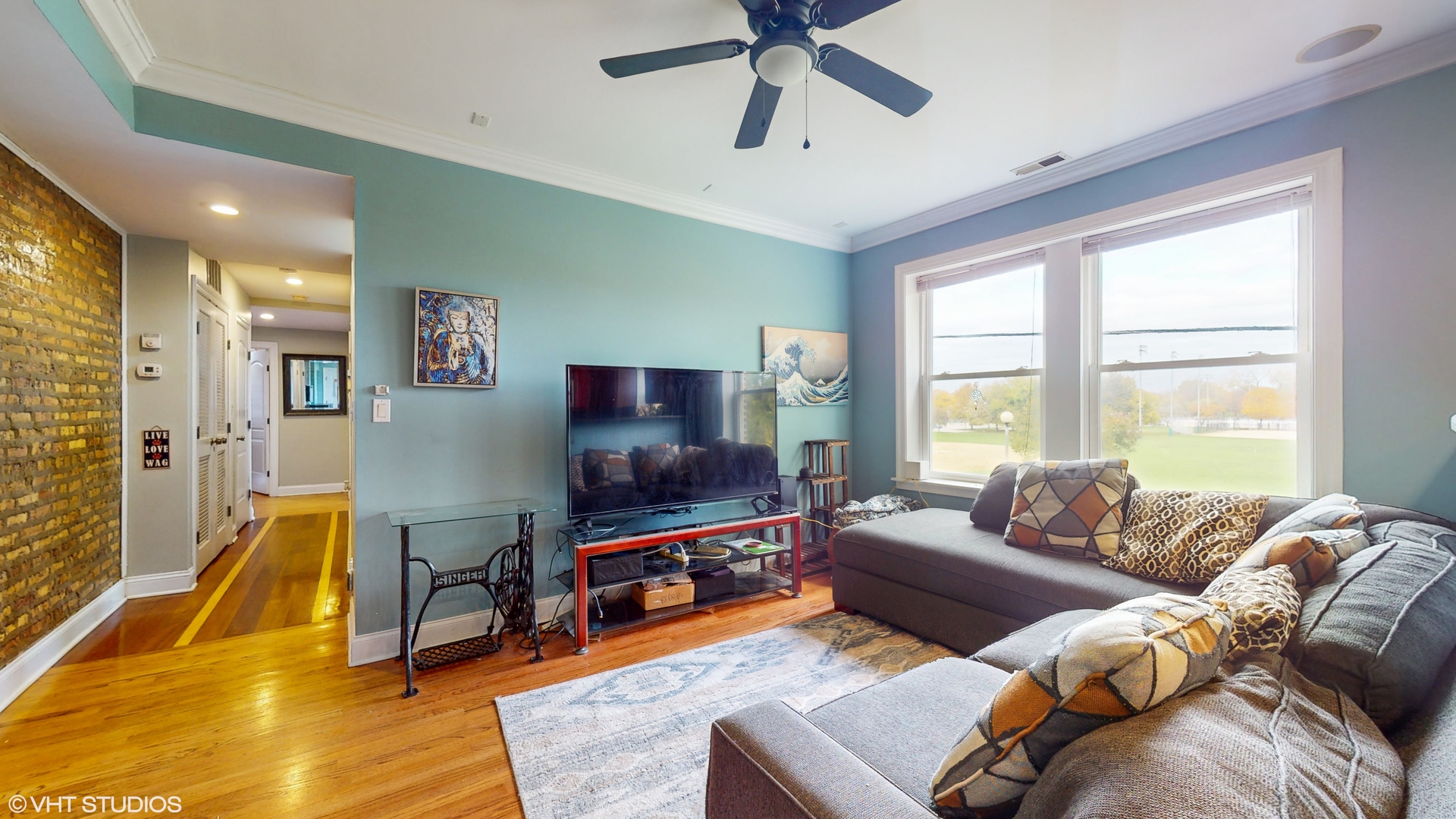 6511 N Oakley Avenue Unit: 2