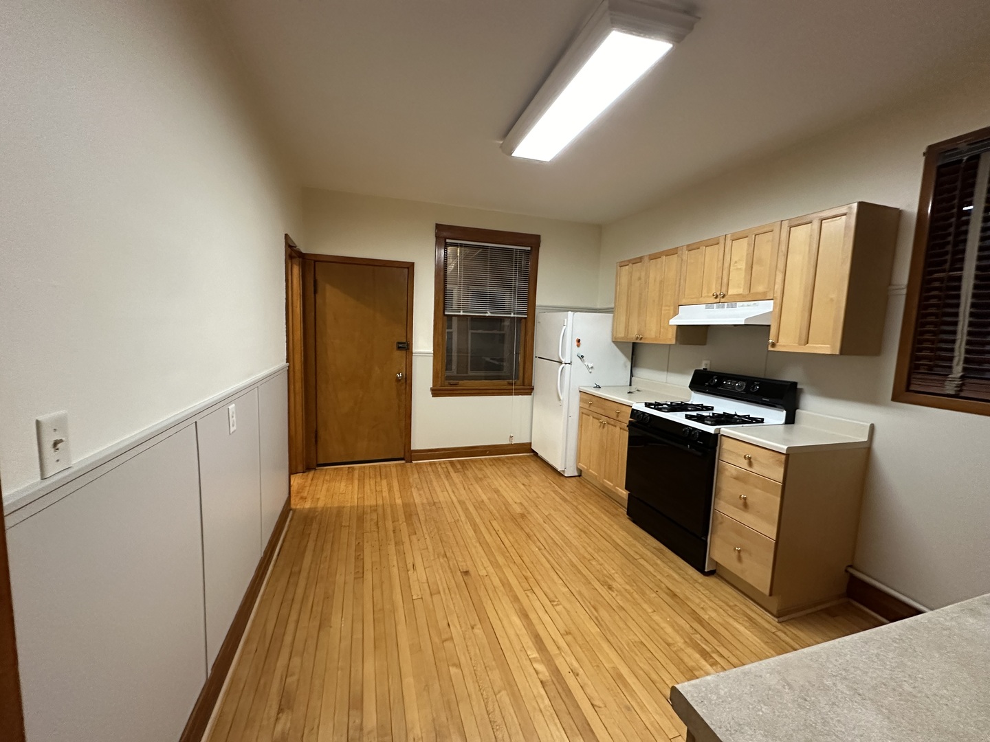 2437 W Cullom Avenue Unit: 2