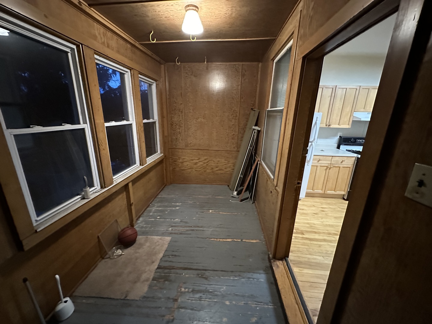 2437 W Cullom Avenue Unit: 2