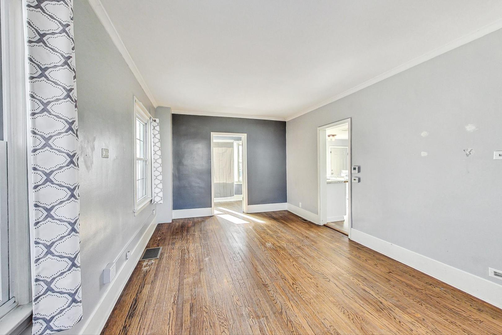 4931 W Melrose Street