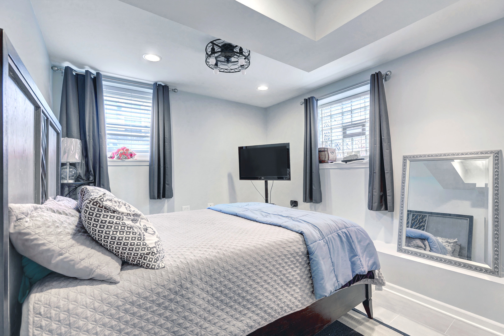 3110 W Belle Plaine Avenue Unit: G