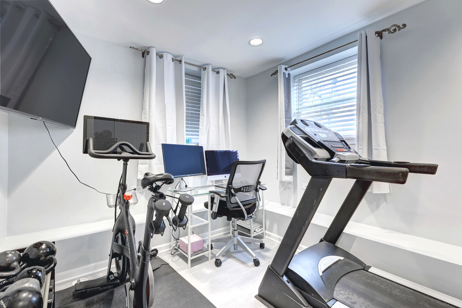 3110 W Belle Plaine Avenue Unit: G