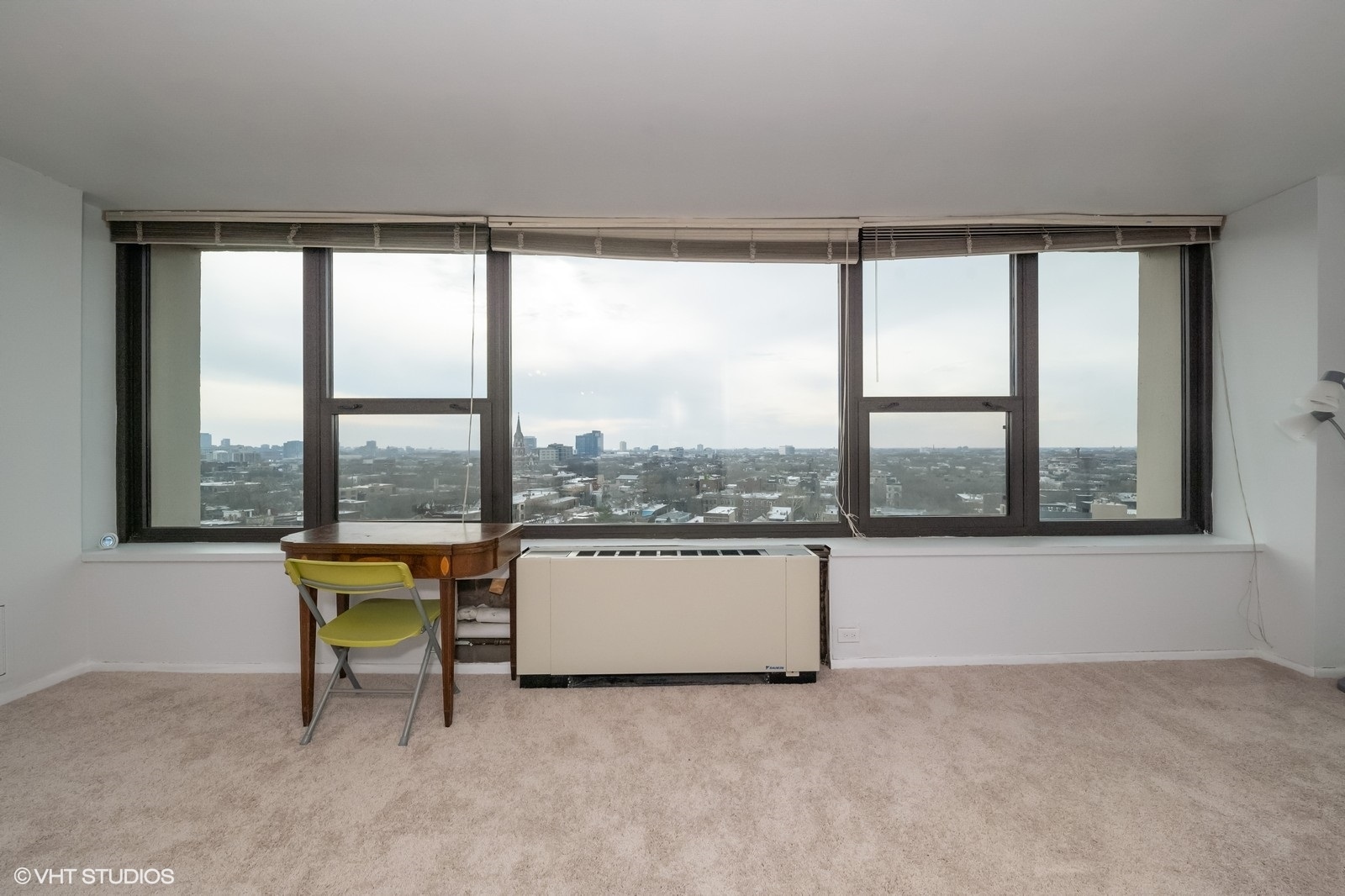 1850 N Clark Street Unit: 1404