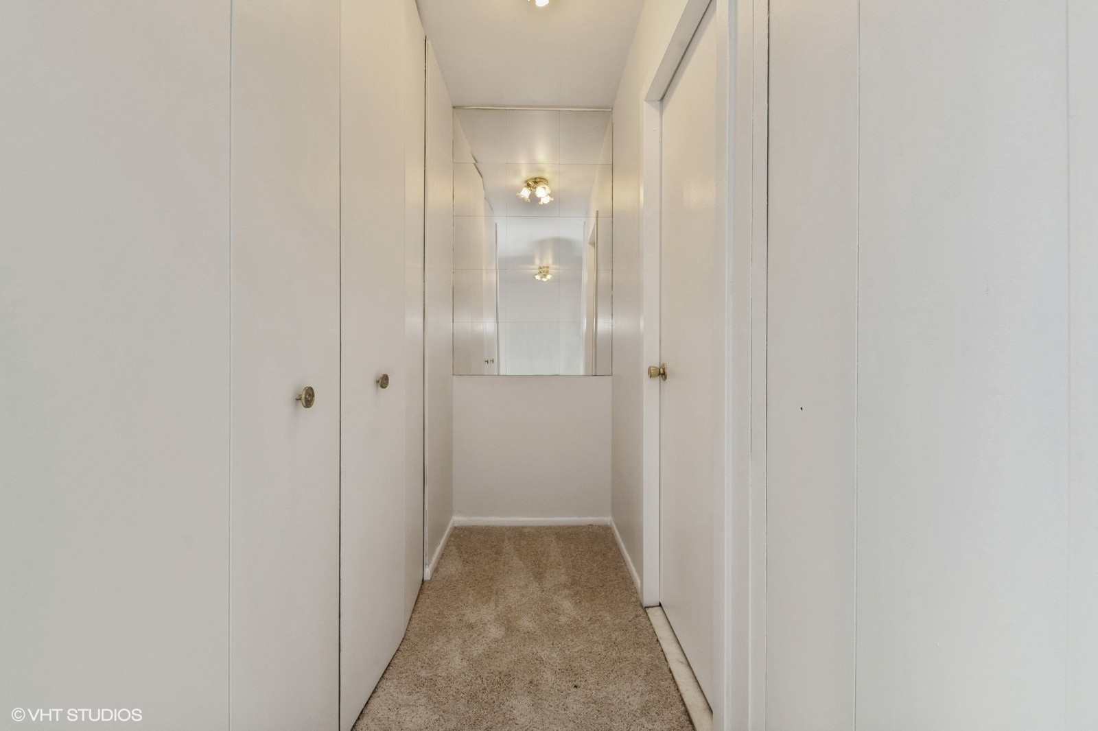 1850 N Clark Street Unit: 1404