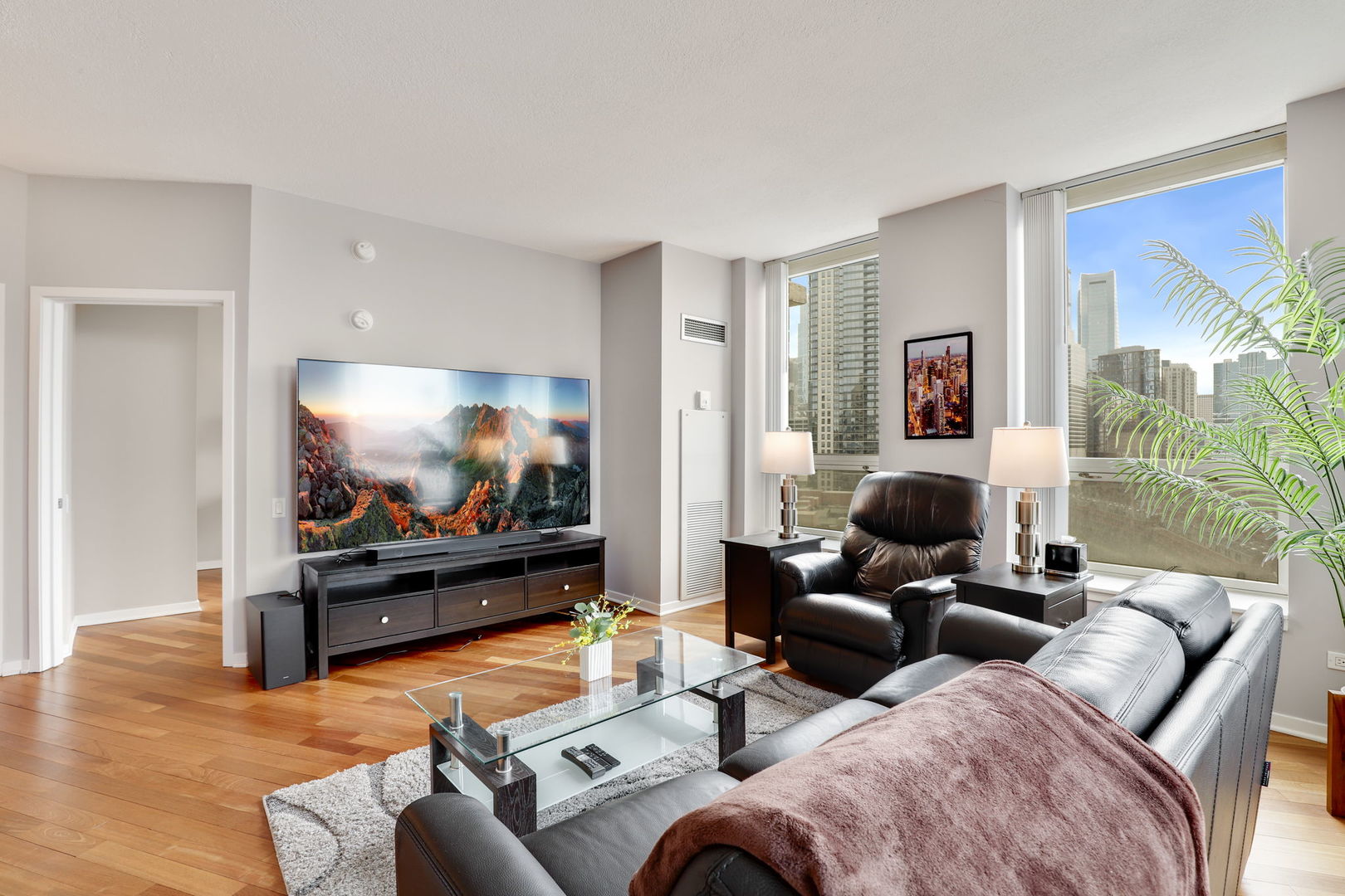 600 N Kingsbury Street Unit: 1411