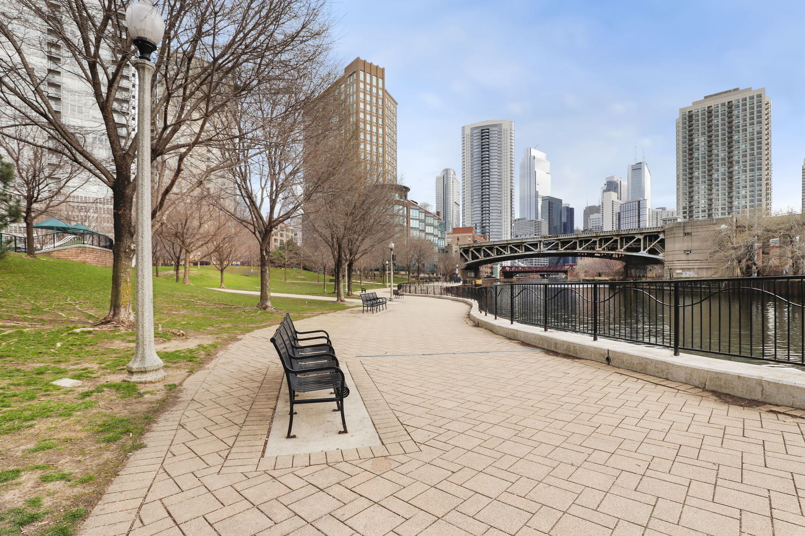 600 N Kingsbury Street Unit: 1411