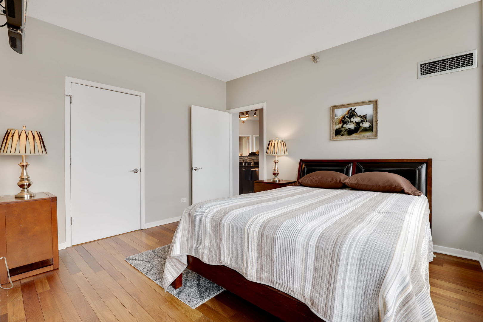 600 N Kingsbury Street Unit: 1411