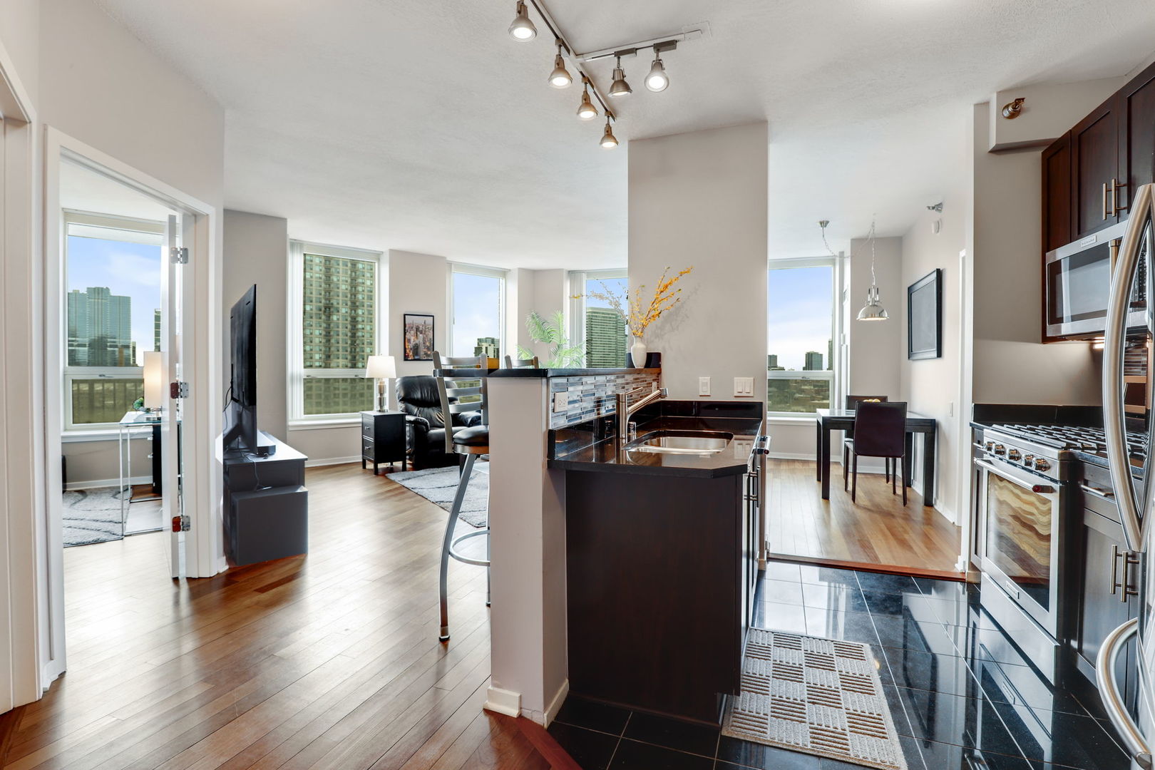 600 N Kingsbury Street Unit: 1411