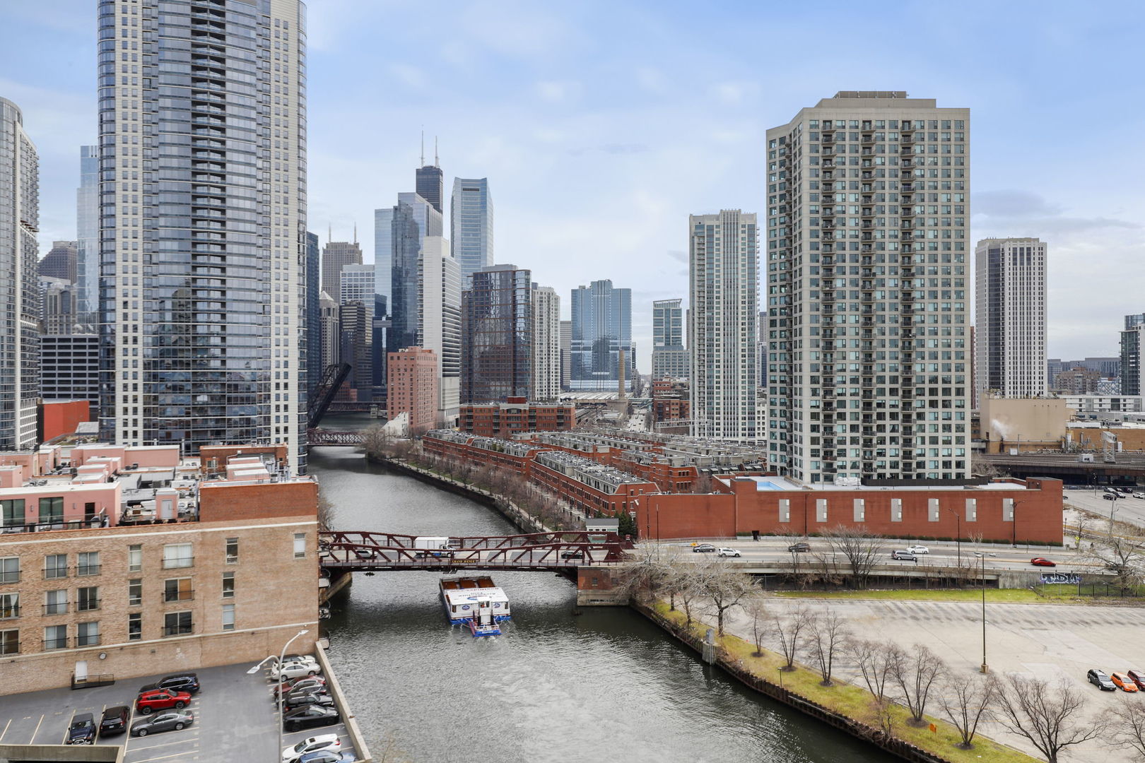 600 N Kingsbury Street Unit: 1411