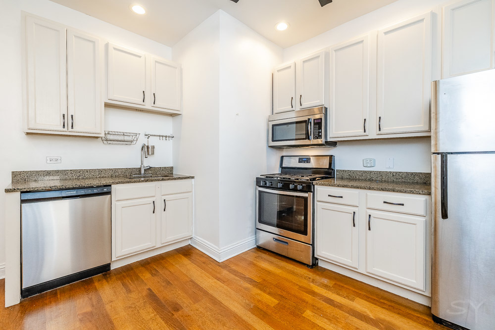 3818 W AINSLIE Street Unit: 1