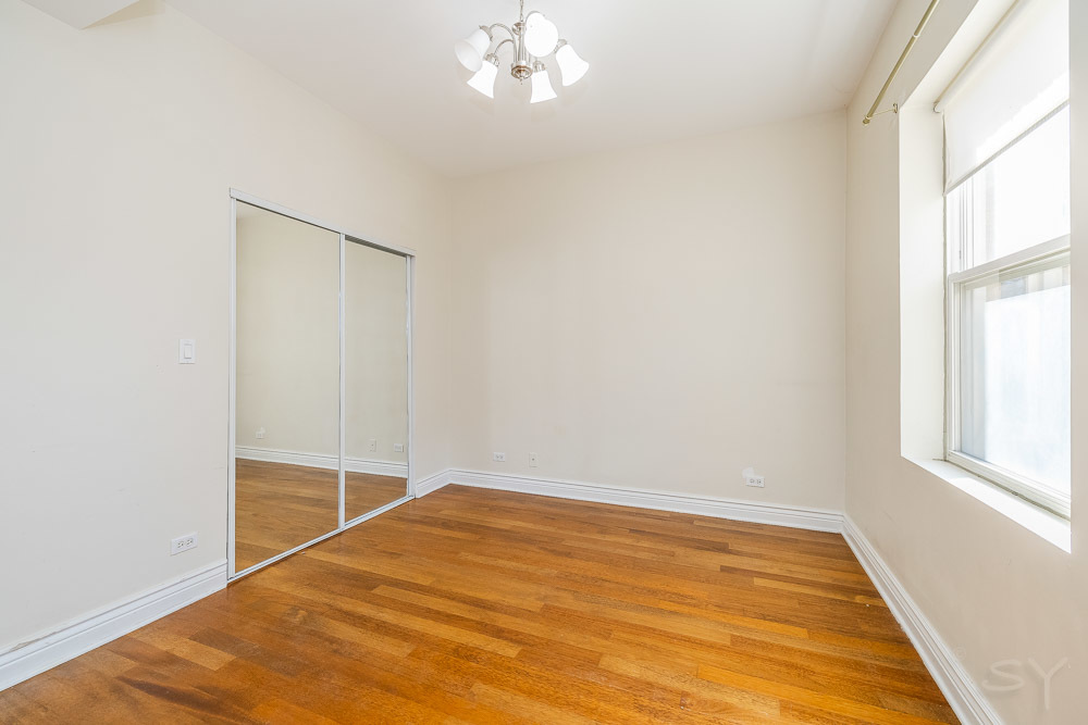 3818 W AINSLIE Street Unit: 1