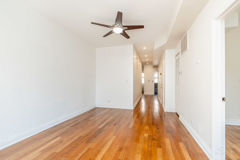 3818 W AINSLIE Street Unit: 1